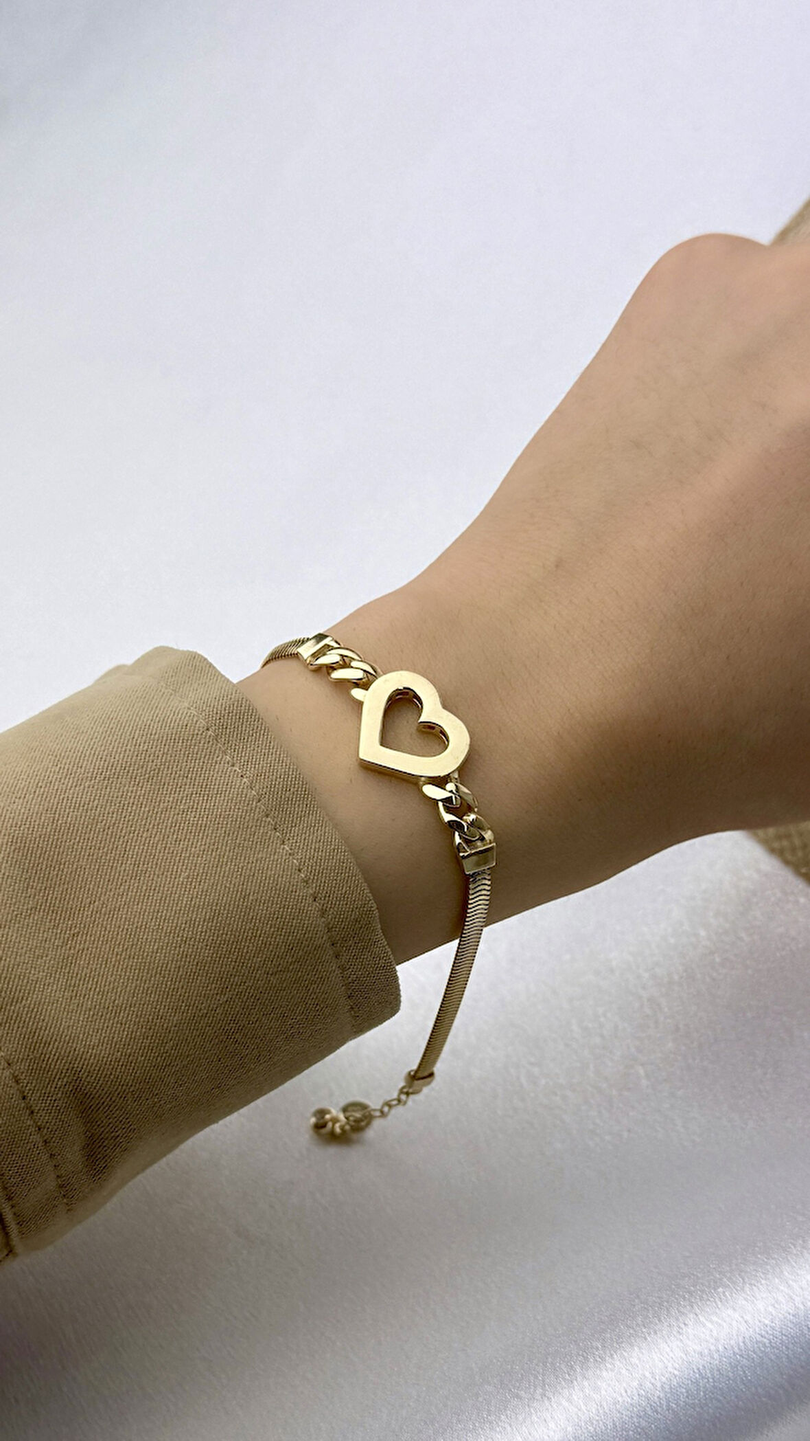 İtalyan Zincir Kalp Figürlü Altın Bileklik