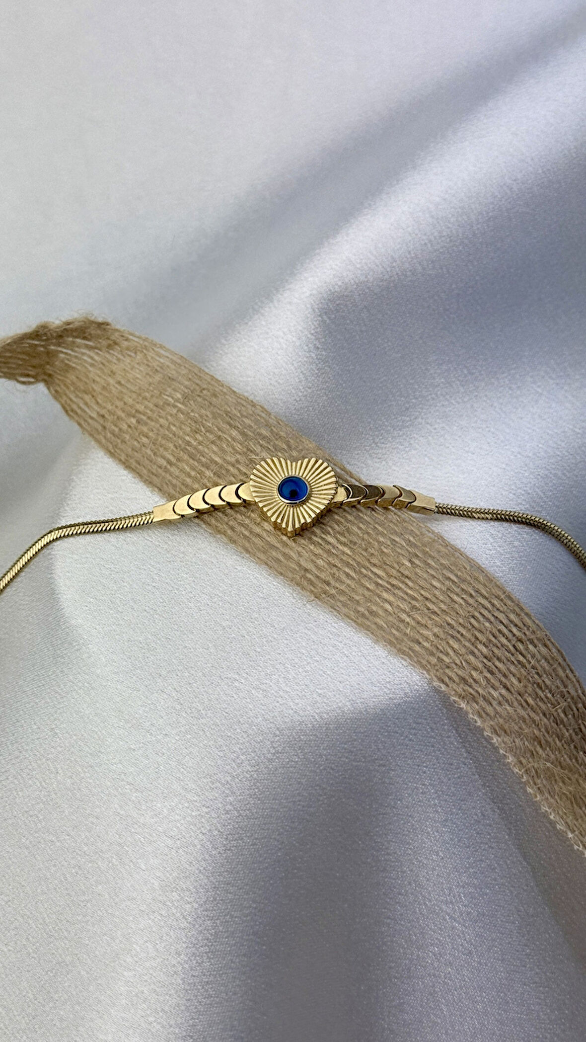 İtalyan Zincir Kalp Figürlü Altın Bileklik