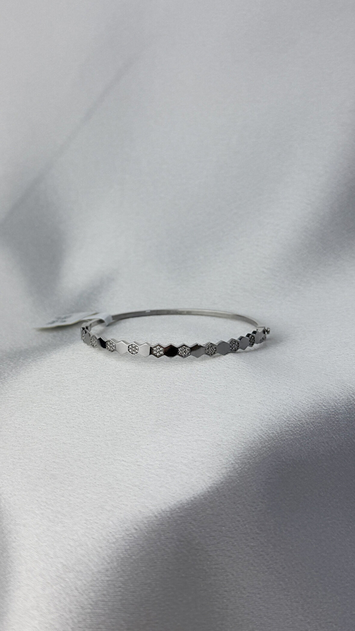 Geometrik Model Beyaz Altın Kelepçe Bilezik