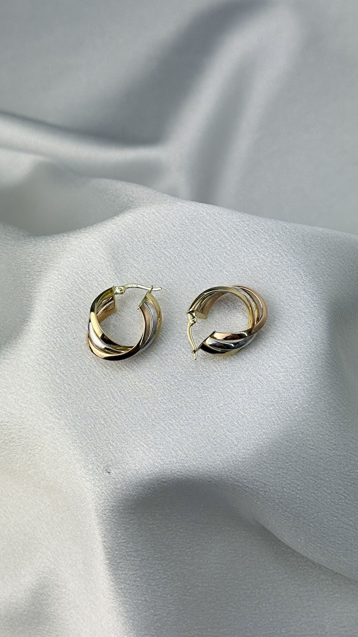 Kalın Üç Renk Burgulu Altın Küpe