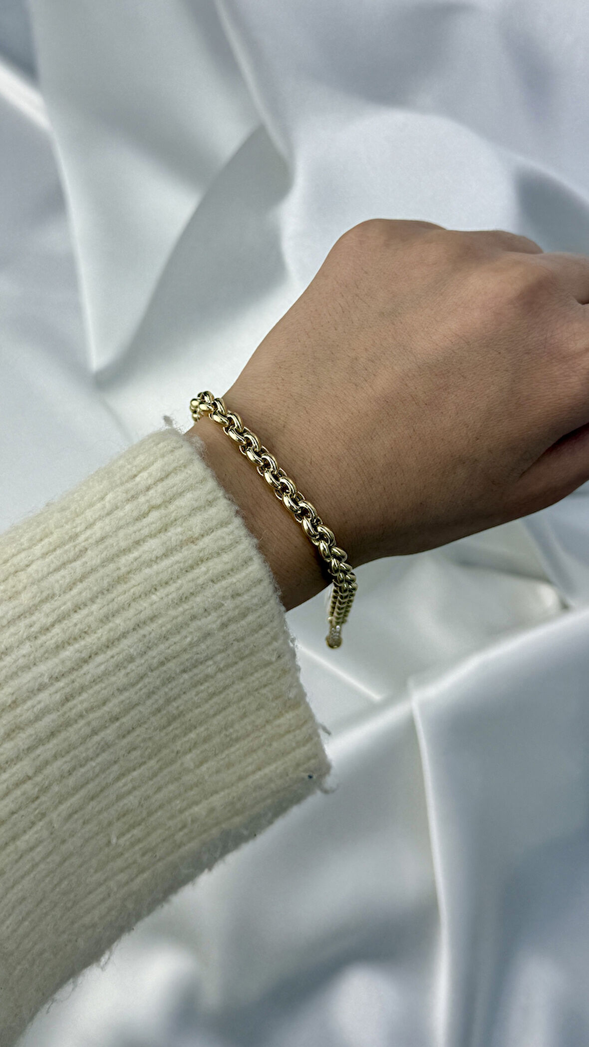 Halka Örgülü Altın Bileklik