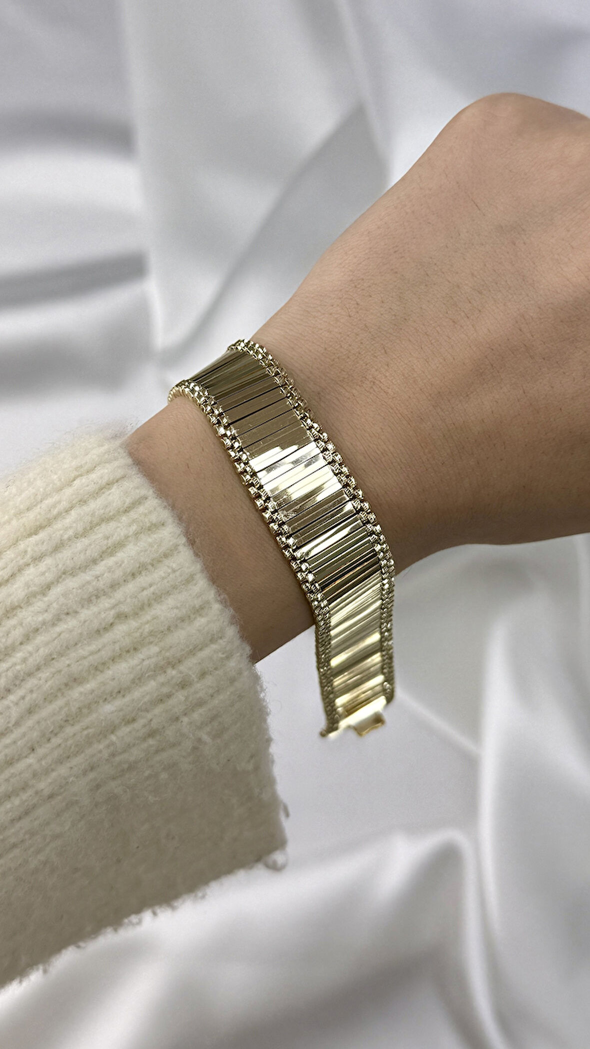 Aynalı Hasır Altın Bileklik