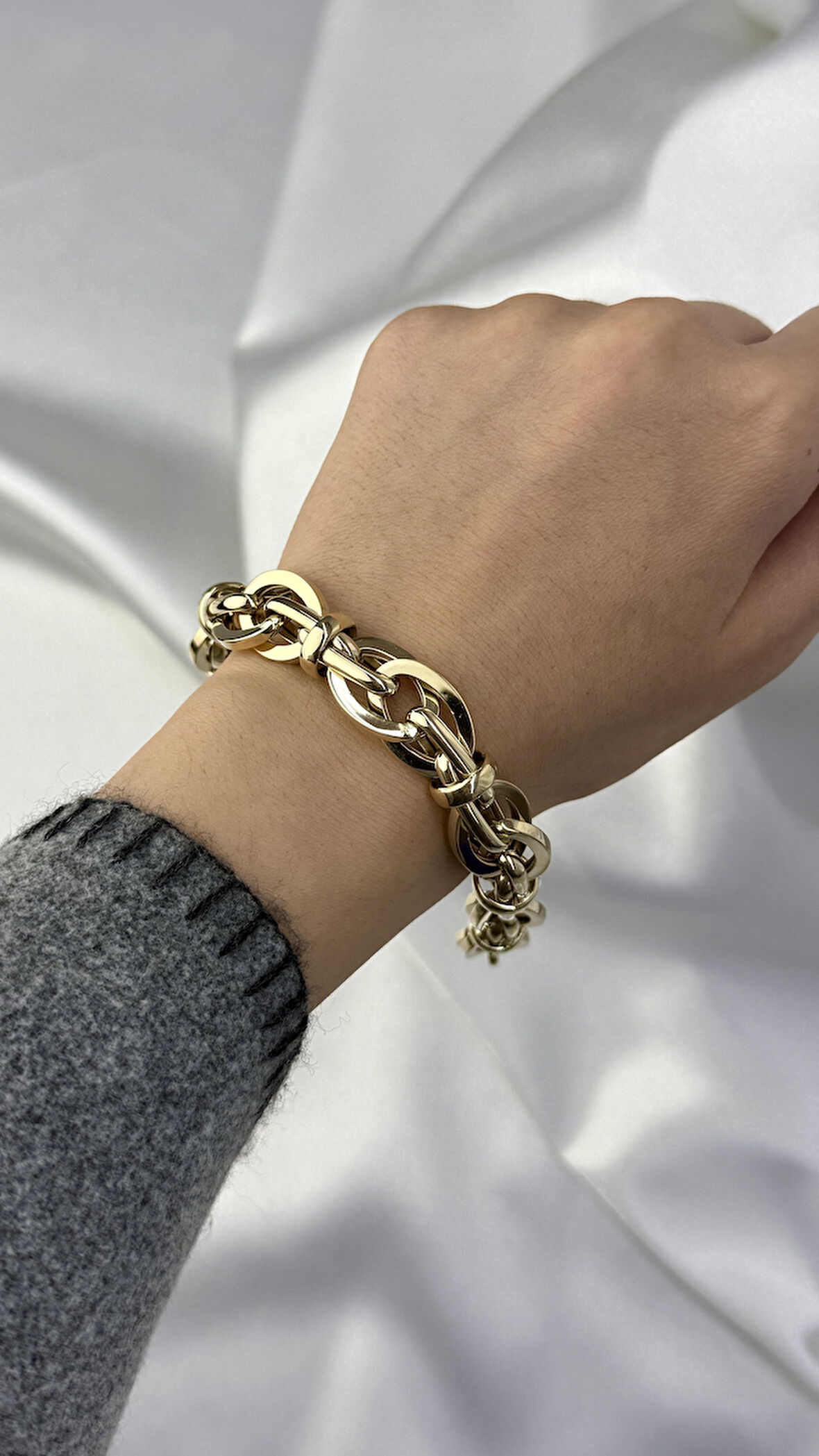 Kalın Gösterişli Elips Ve Ataç Model Altın Bileklik