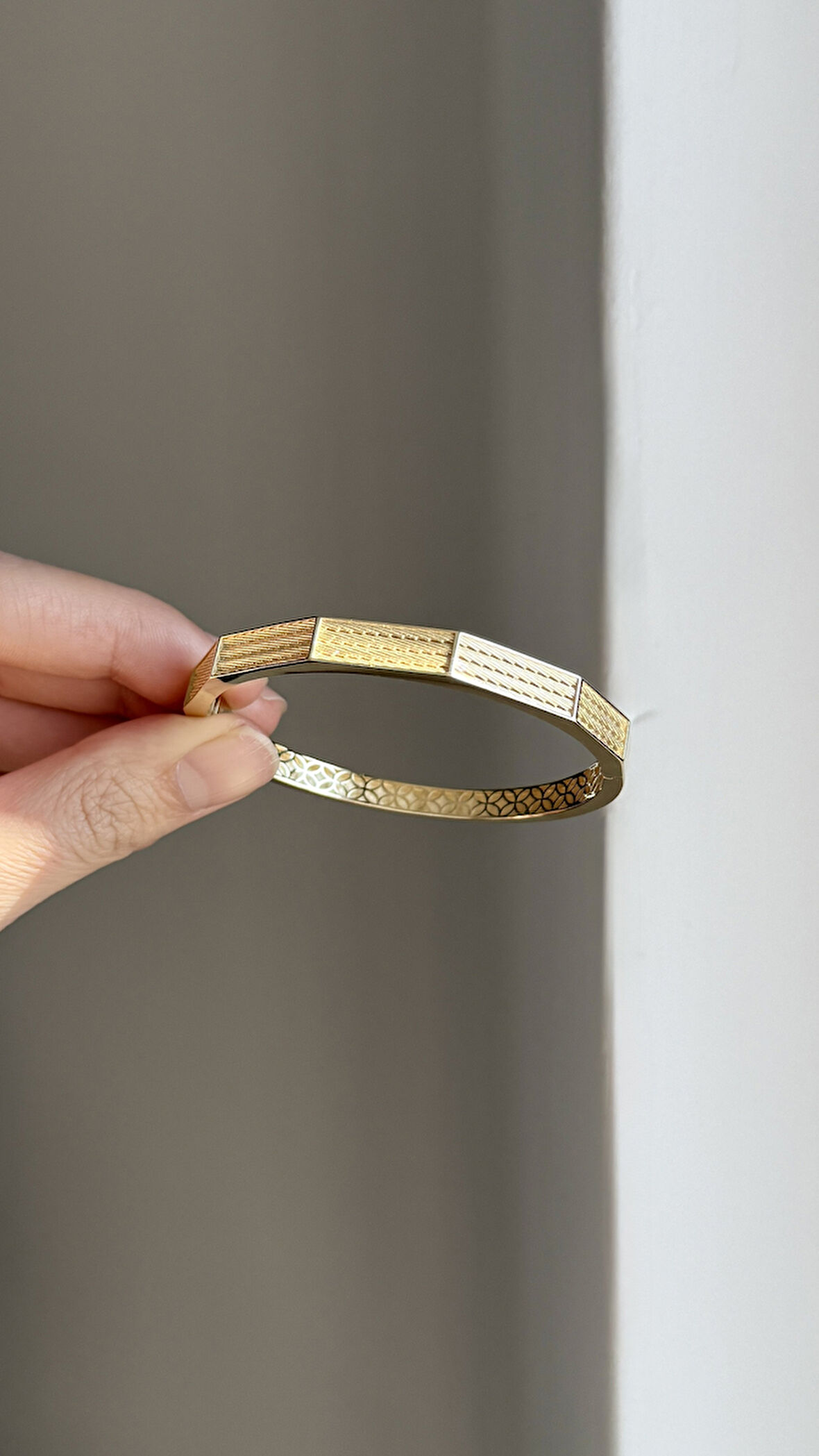 Kalın Çizgili Altın Kelepçe Bilezik