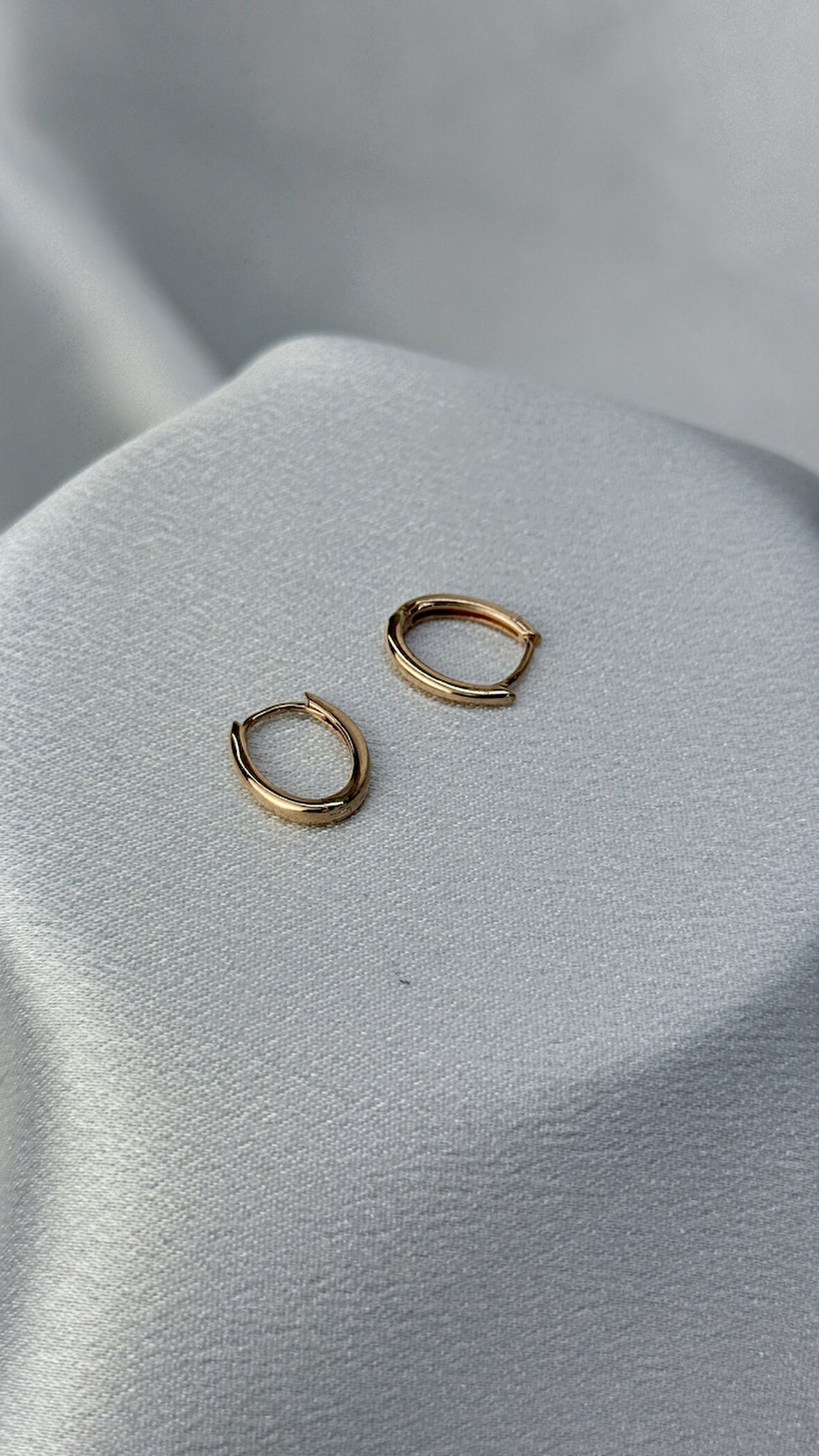 Rose Renk Altın Küpe