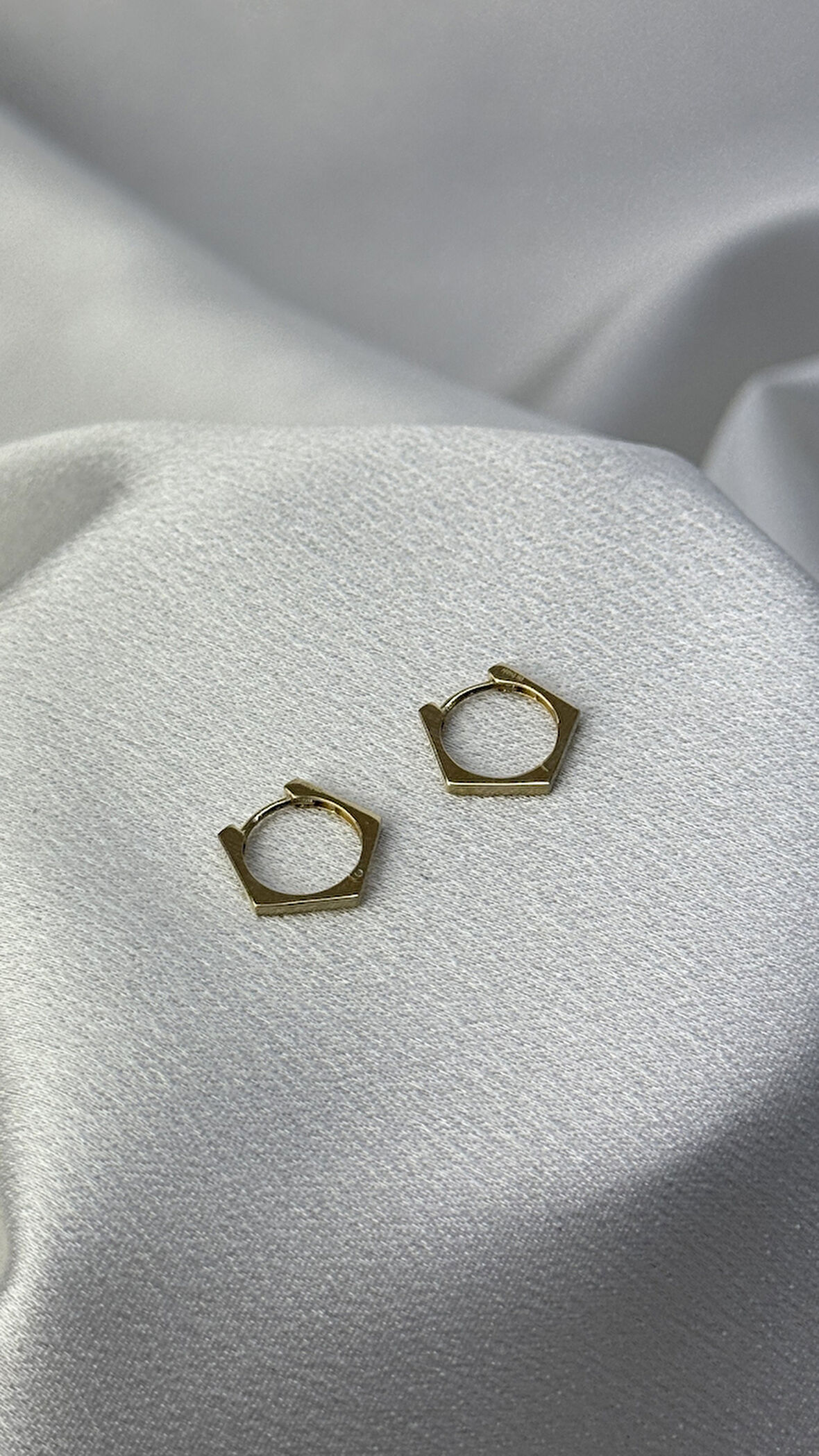 Beşgen Altın Küpe