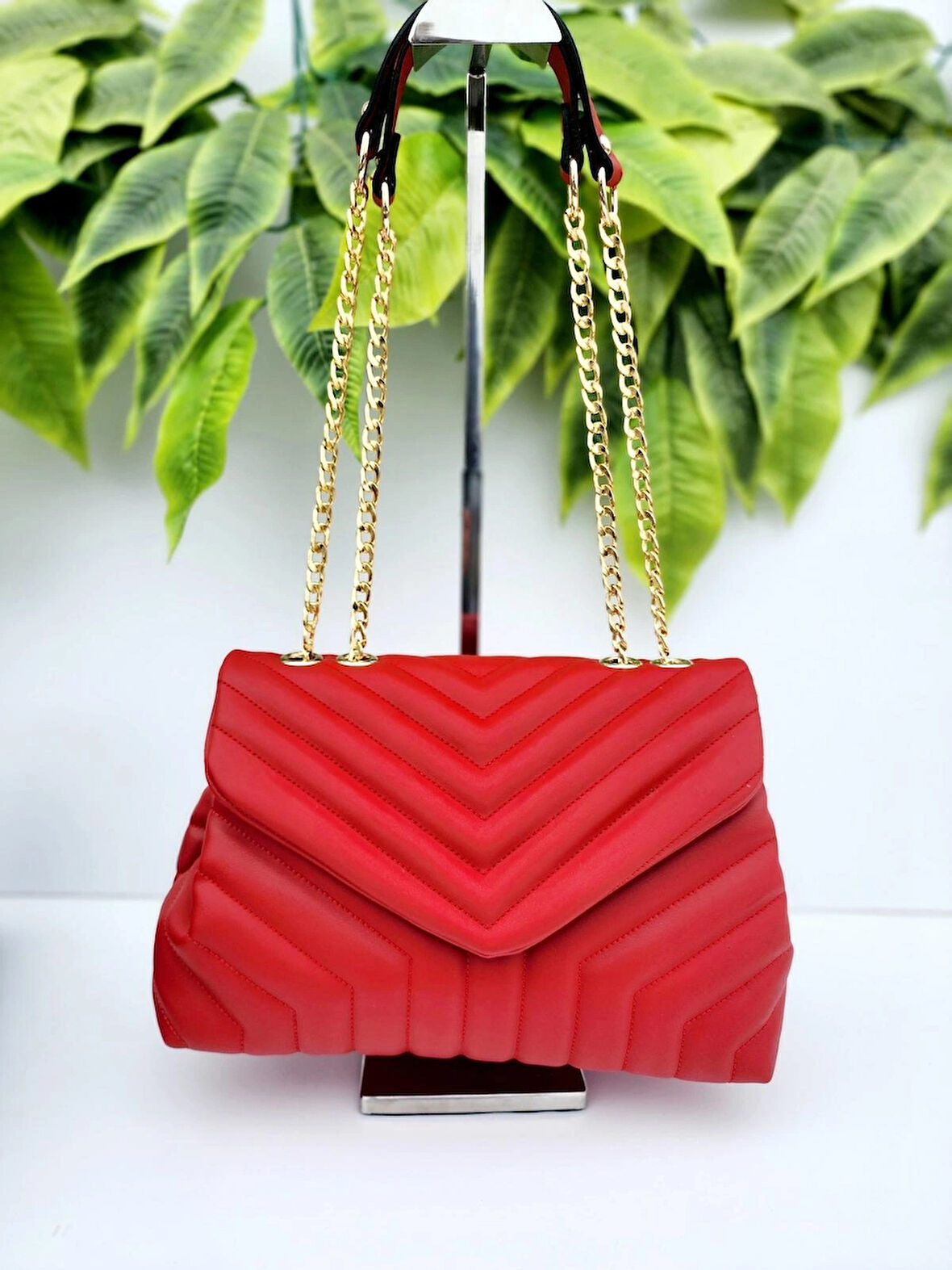 QUEEN ELİZABETH KIRMIZI SUNİ DERİ KADIN OMUZ ÇANTASI