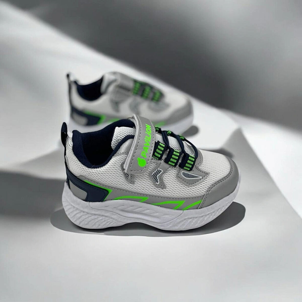 ERKEK ÇOCUK BEYAZ YEŞİL DETAYLI SNEAKER