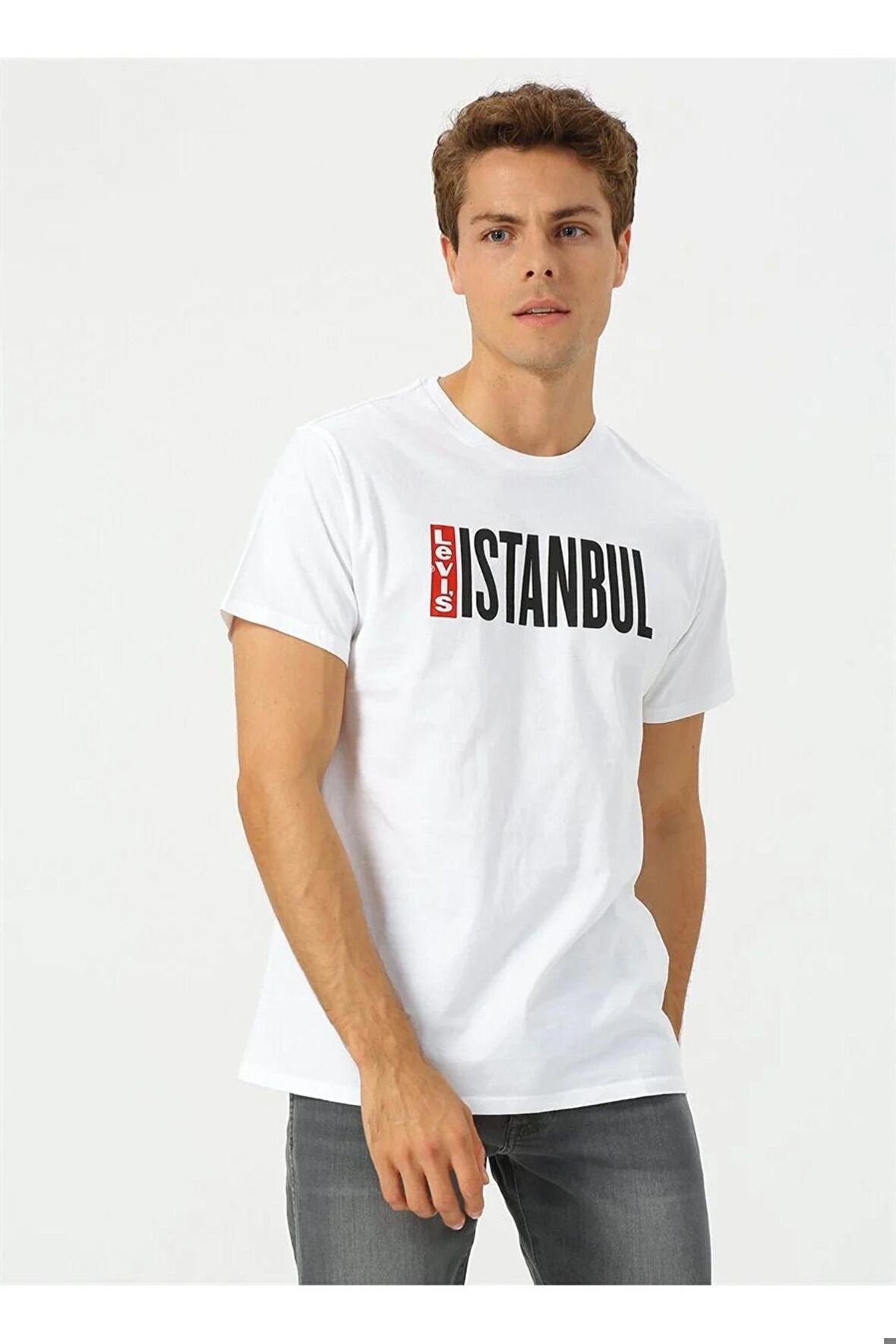 Levis Erkek Bisiklet Yaka Basklı İstanbul T-Shirt A7747-0000