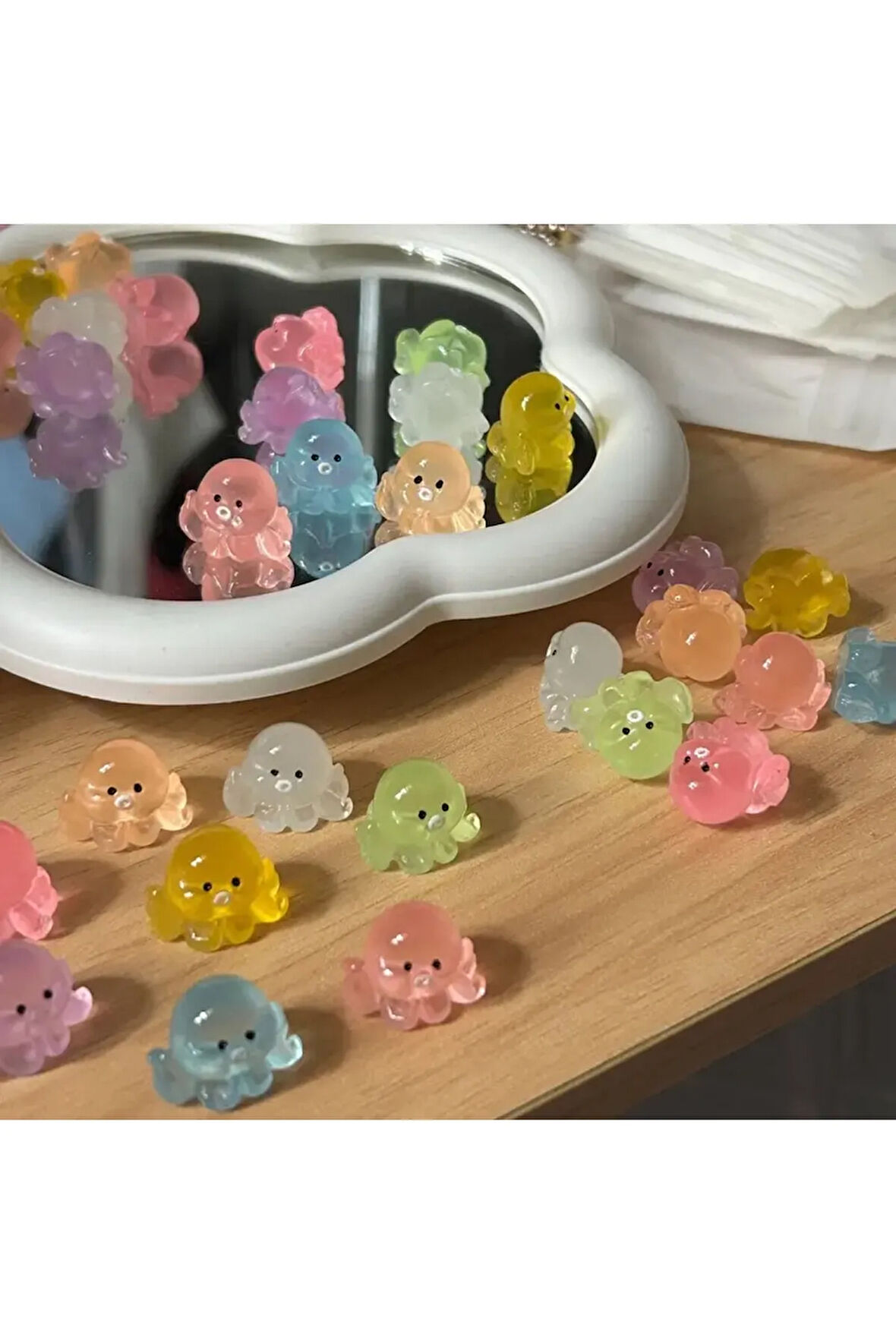 3'lü Karanlıkta Parlayan Mini Ahtapot Figürleri