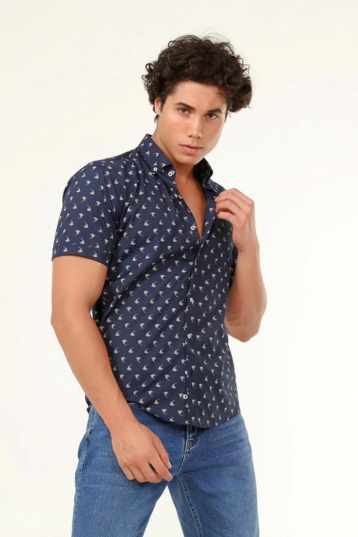 Erkek Desenli Uzun Kol Gömlek