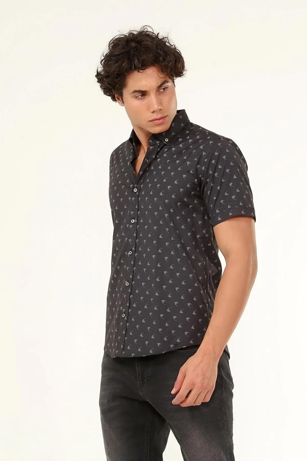 Erkek Desenli Uzun Kol Gömlek