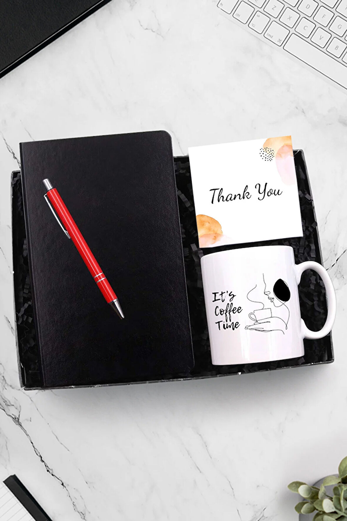 Siyah Defter & Baskılı Kupa & Gümüş Renk Detaylı Tükenmez Kalem Hediye Seti