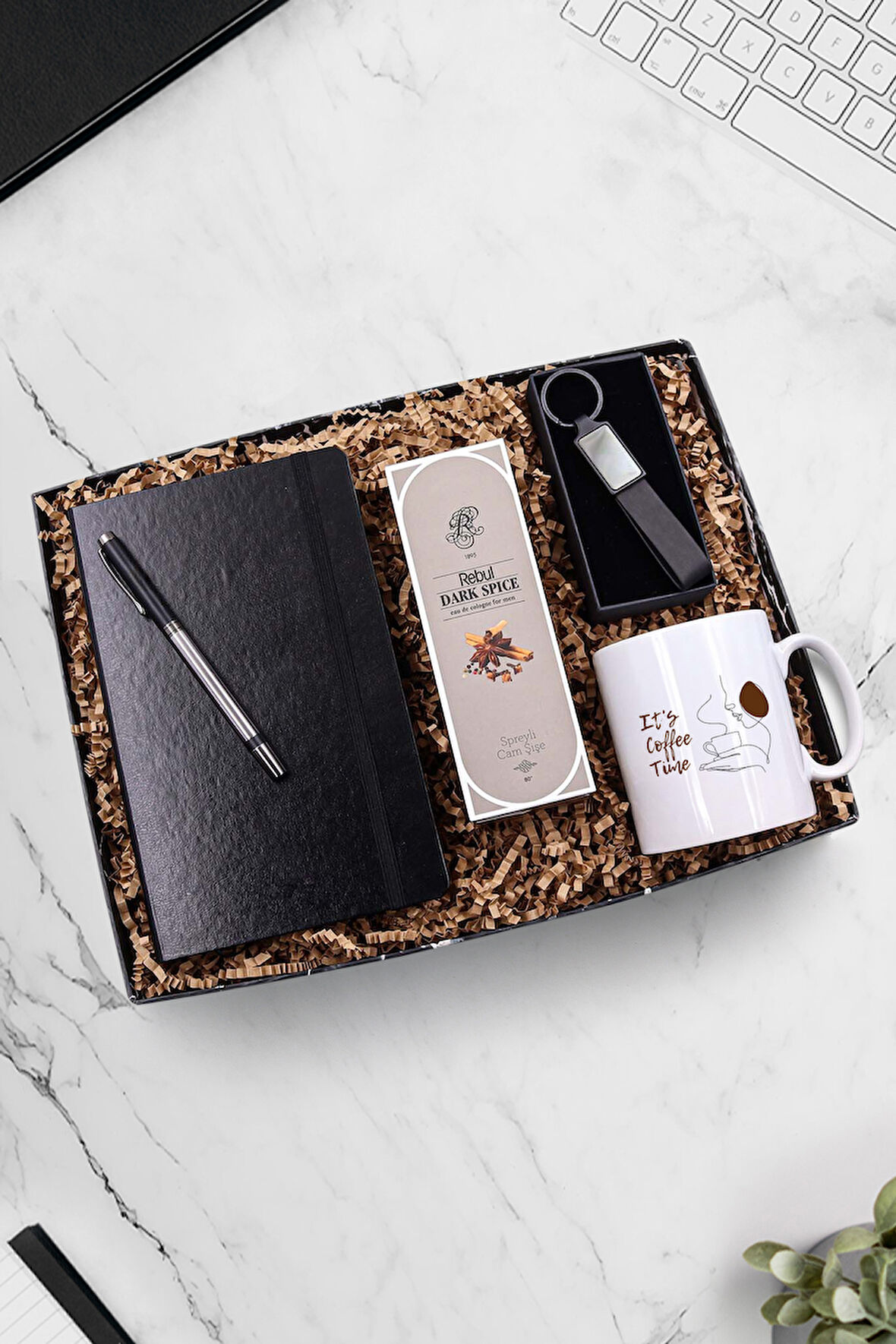 Defter & Metalik Roller Kalem & Rebul Erkek Kolonyası & Baskılı Kupa Bardak & Anahtarlık Hediye Seti