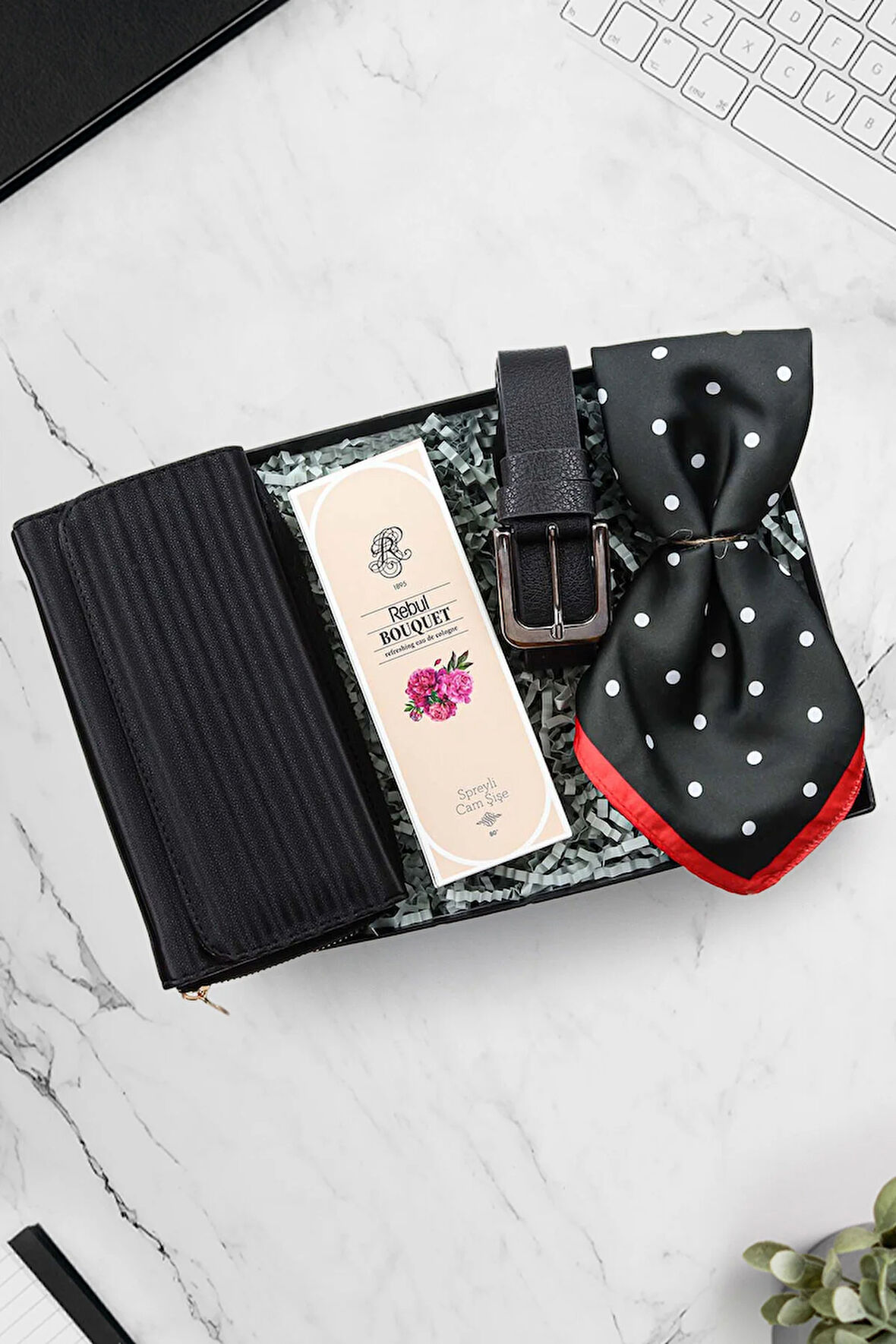 Siyah Kadın Cüzdan-Rebul Bouquet Kolonya-Gümüş Detaylı Kadın Kemeri-Puantiyeli Fular Hediye Seti