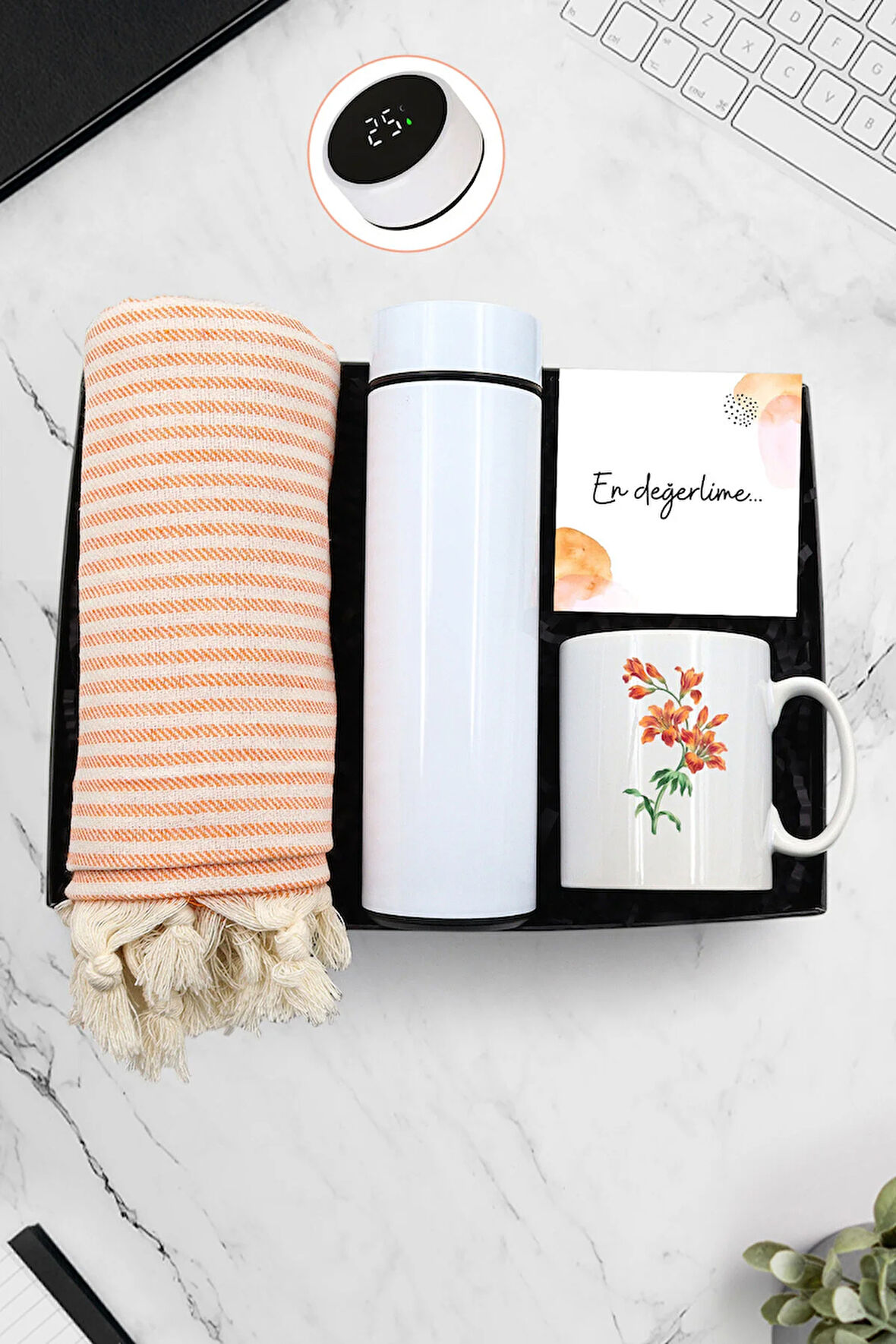 500 ML Beyaz Dereceli Termos & Peştemal & Turuncu Çiçekli Kupa Hediye Seti