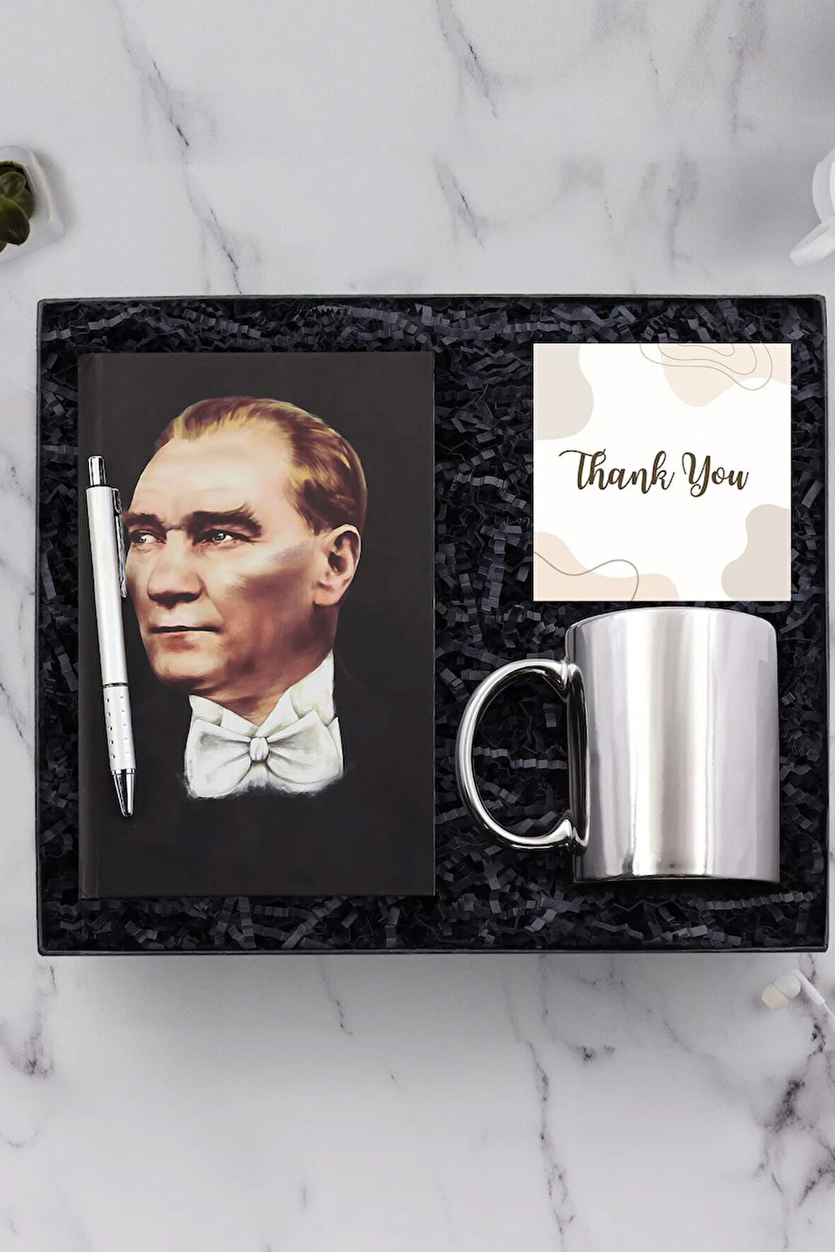 Tükenmez Kalem & Kemal Atatürk Kupa & Kemal Atatürk Resimli Defter Hediye Seti