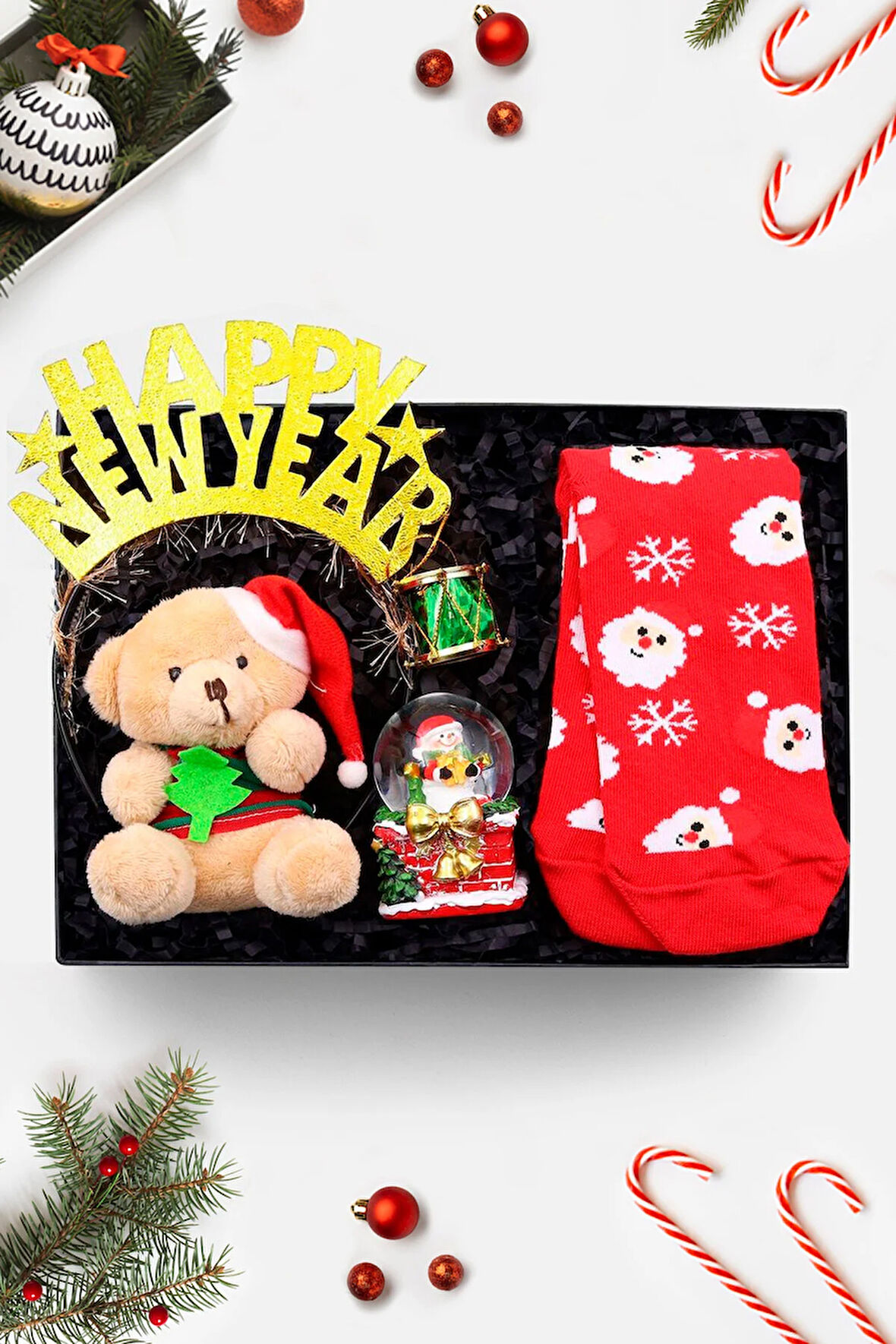 Happy New Year Taç & Yılbaşı Çorabı & Kar Küresi & Mini Yılbaşı Ayıcık Yeni Yıl Hediye Seti