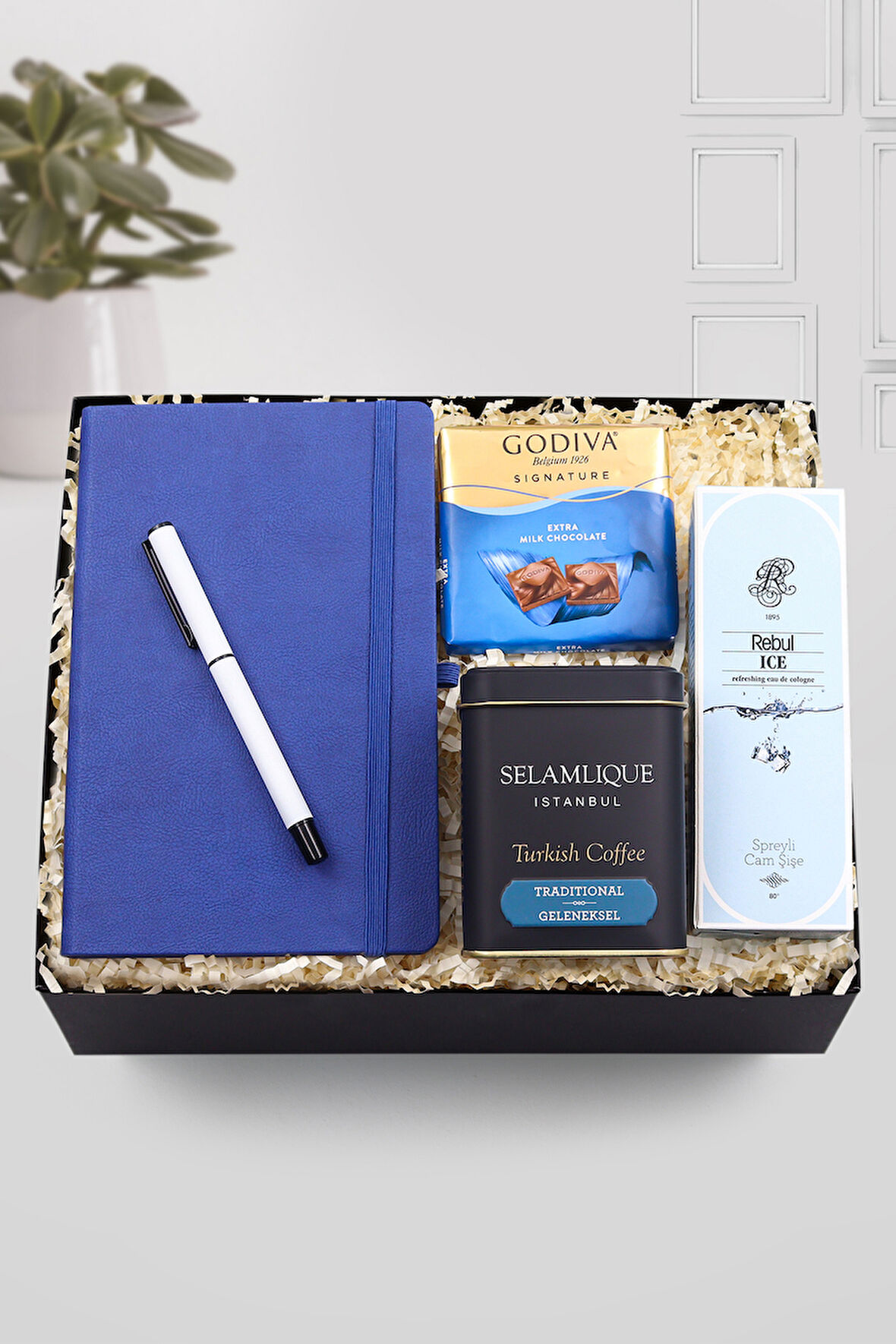 Mavi Defter-Beyaz Mat Roller Kalem-Selamlıque Türk Kahvesi-Rebul Kolonya-Godiva Çikolata Hediye Seti