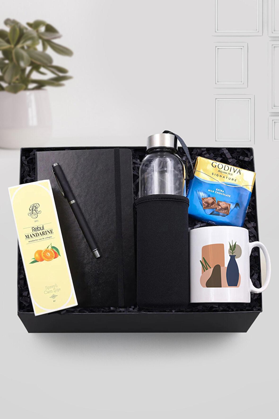 Siyah Defter-Kupa-Siyah Roller Kalem-Siyah Kılıflı Matara-Rebul Kolonya-Godiva Çikolata Hediye Seti