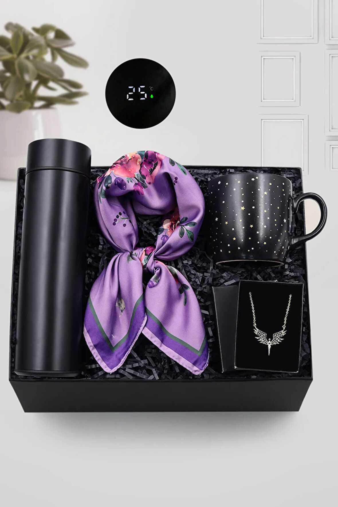 Siyah Dereceli Termos & Yıldızlı Kupa & Siyah Taşlı Mikail Melek Kolye & Fular Hediye Seti