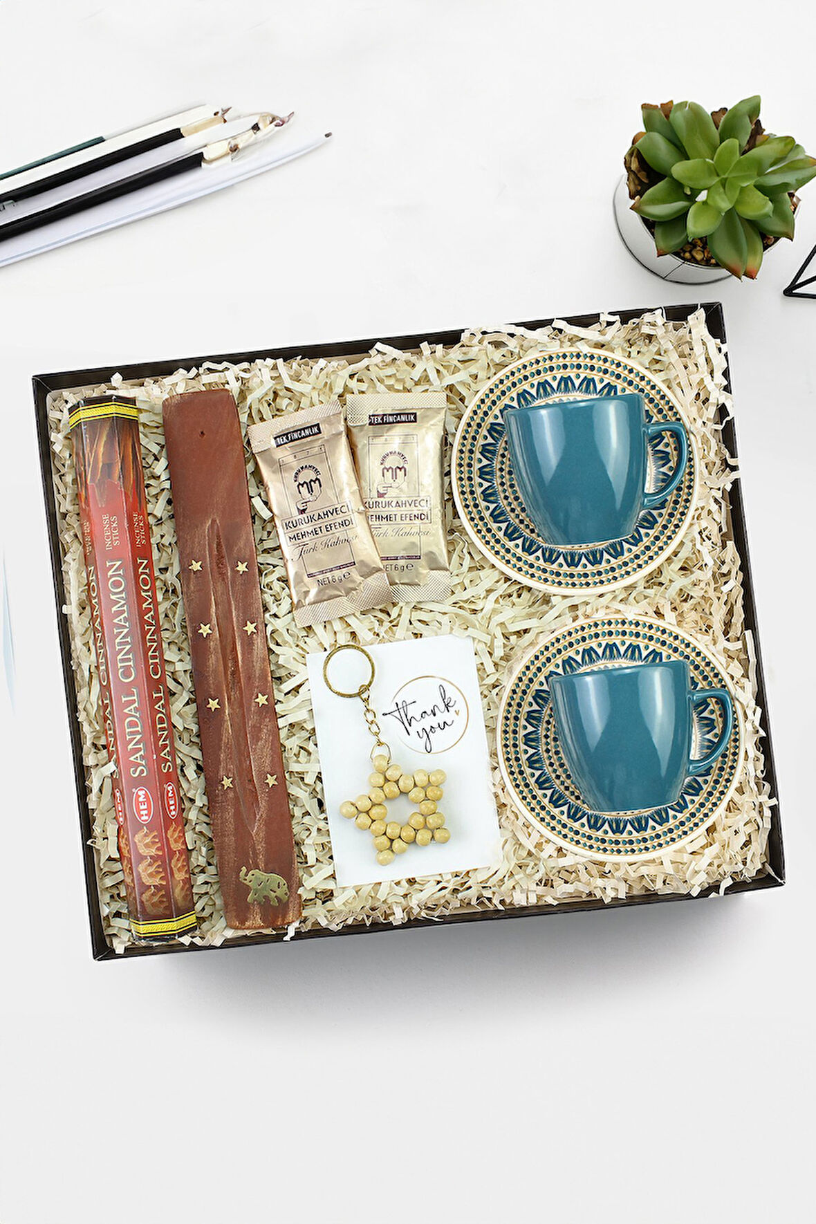 Türk Kahvesi Fincanı & Yıldız Anahtarlık & 2'li Tek Türk Kahvesi & Çubuk Tütsü Hediye Seti