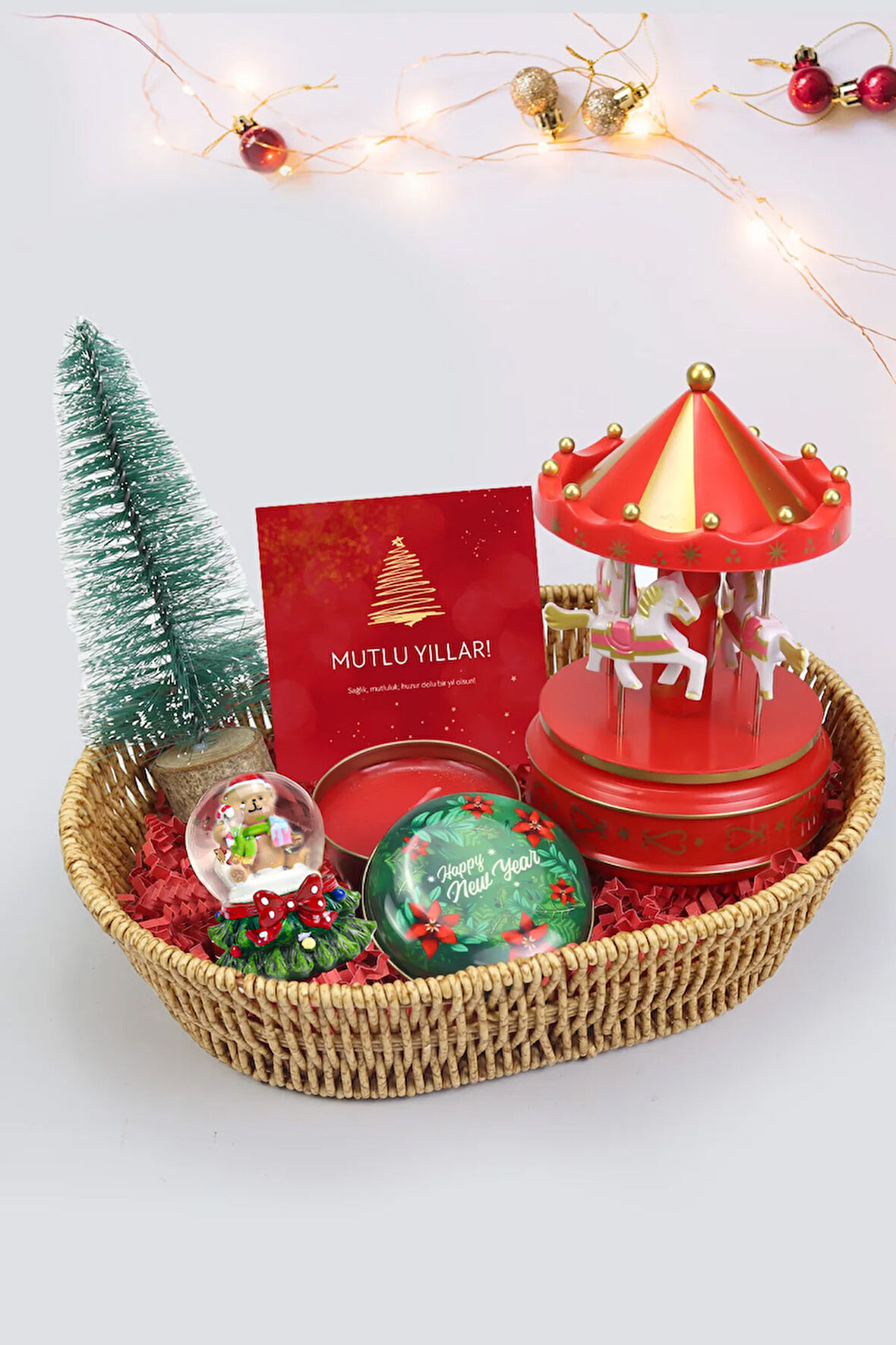 Atlı Karınca Müzik Kutusu &  Metal Kutulu Mum & Yılbaşı Kar Küre &  Çam Ağacı Hediye Seti