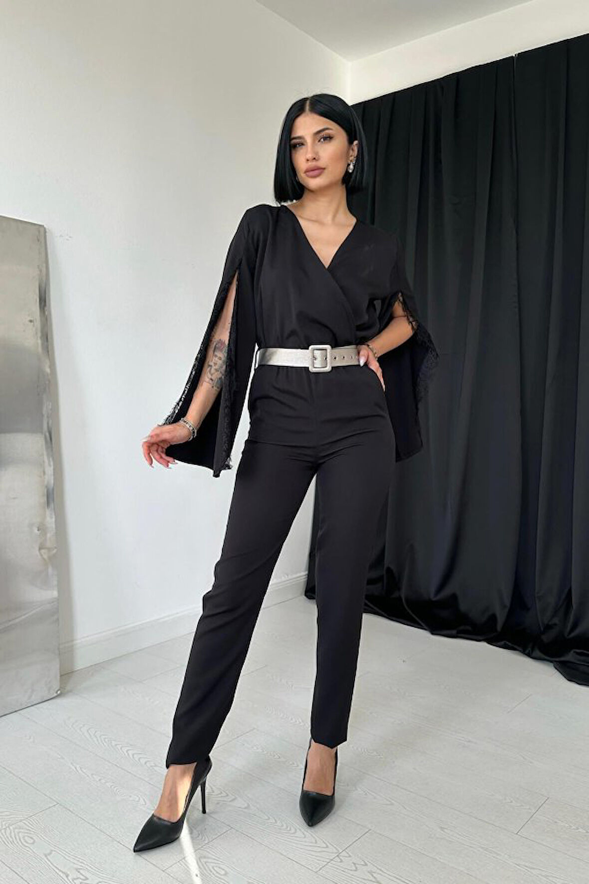 Yonca Moda Evi Siyah Yırtmaçlı Tulum