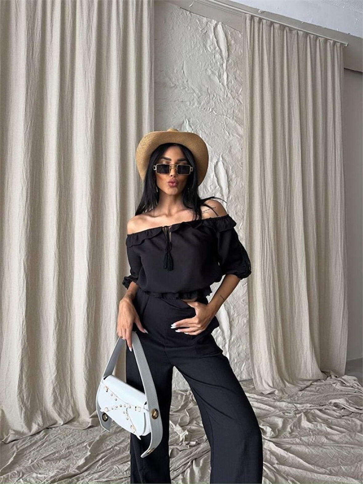 Yonca Moda Evi KETEN MADONNA YAKA KOL HASIR ŞERİT - PANTOLON TAKIM - Siyah