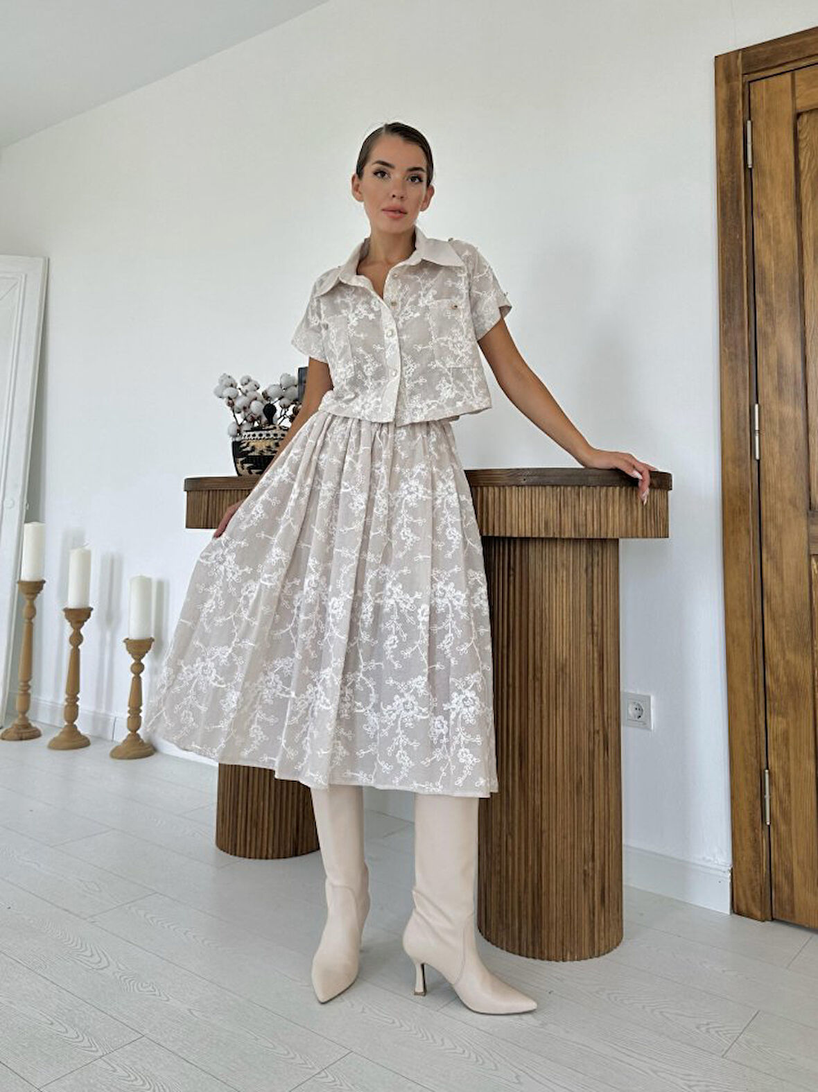 Yonca Moda Evi Bej Gömlek Ve Etek Takım