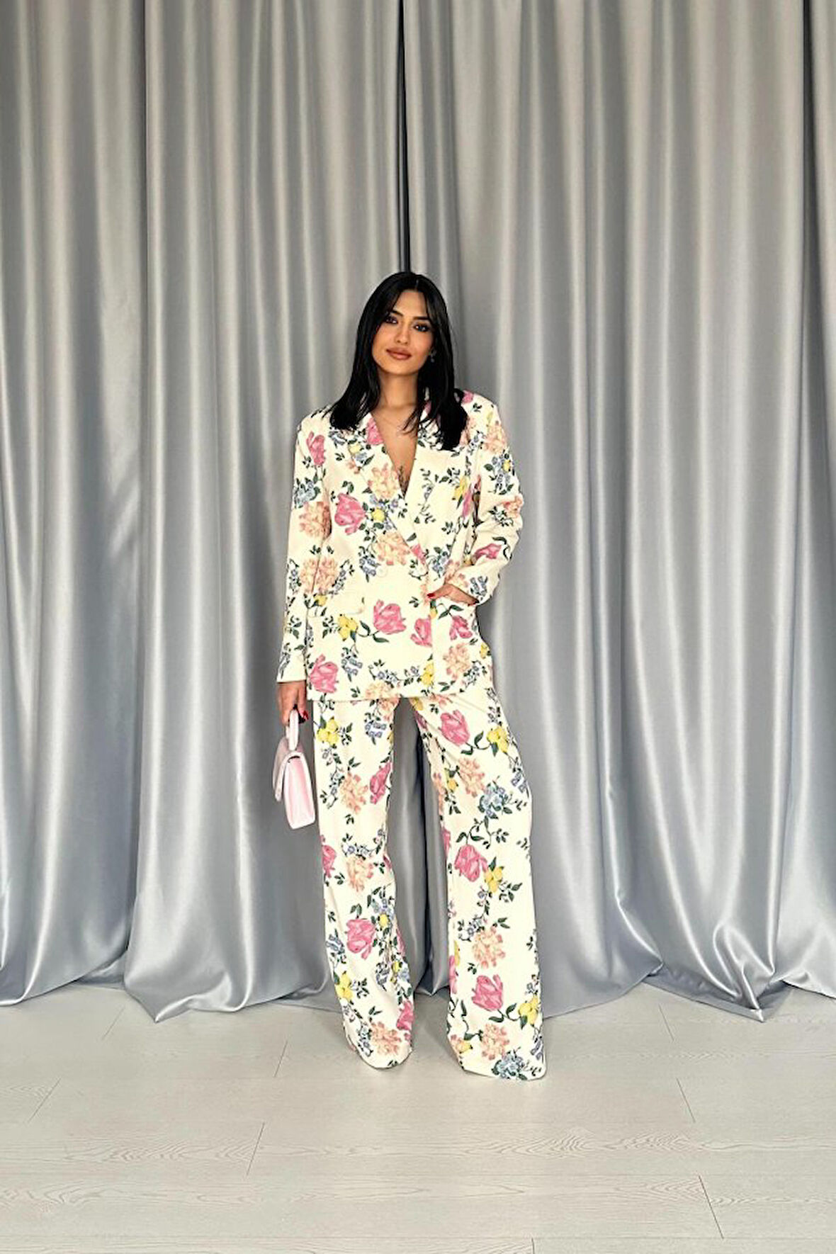 Yonca Moda Evi Ekru Baskılı Büstiyer Pantolon Ceket Takım