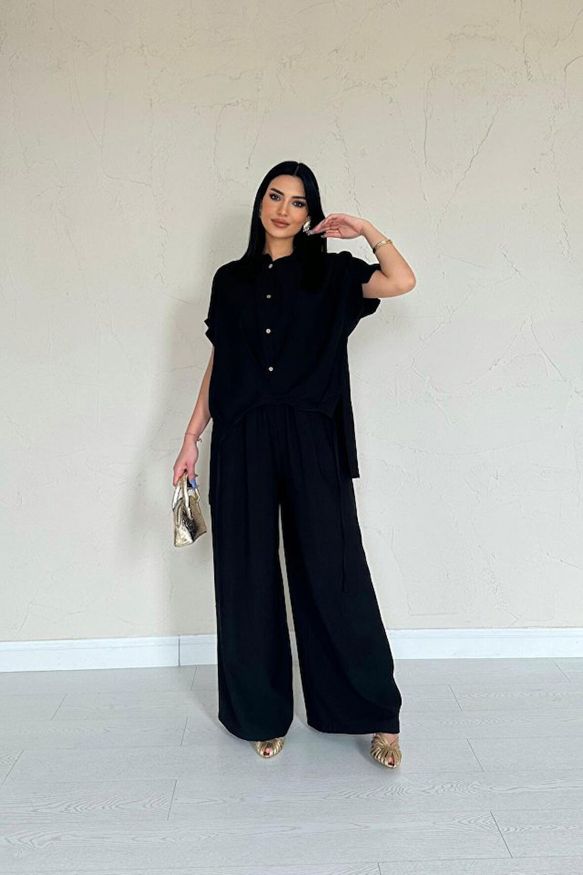 Yonca Moda Evi Siyah Önü Pileli İkili Keten Takım
