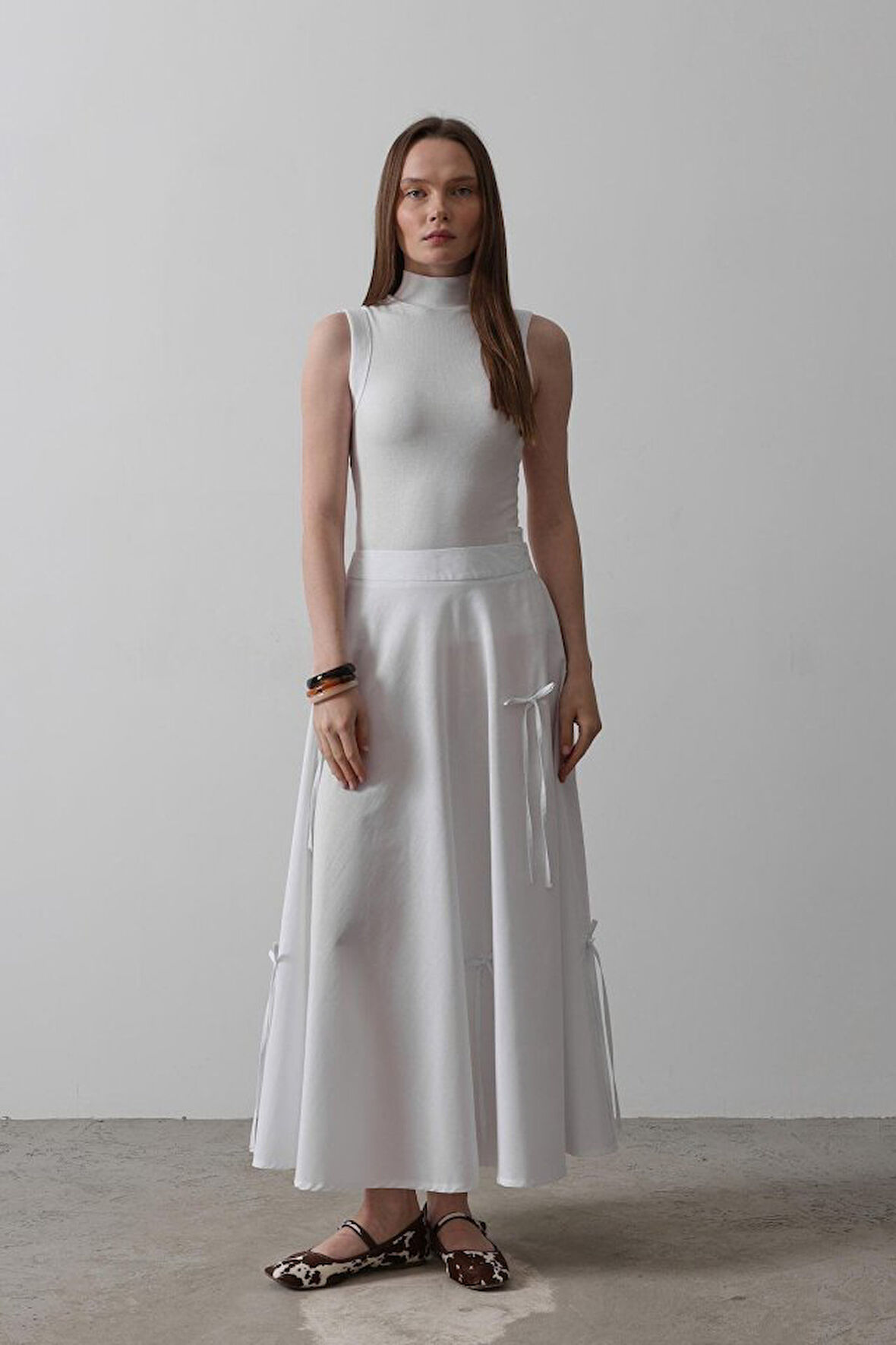 Yonca Moda Evi Fiyonk Kloş Etek - Beyaz