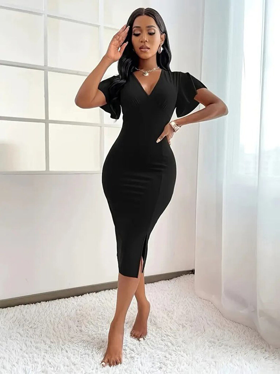 Yonca Moda Evi Kadın Kısa Kollu Derin Dekolte V Yakalı Yırtmaçlı Midi Janjan Krep Elbise