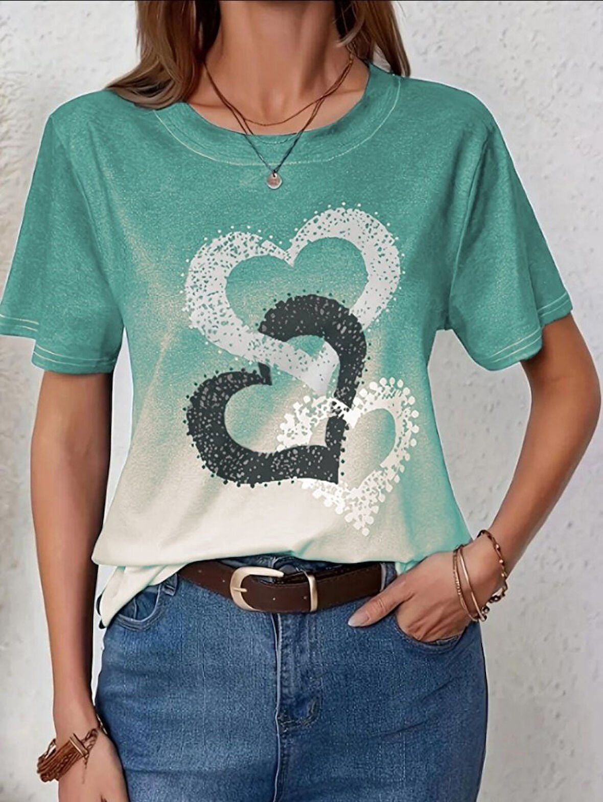 Yonca Moda Evi Kadın Kısa Kollu Bisiklet Yaka Kalp Baskılı Süprem Bluz