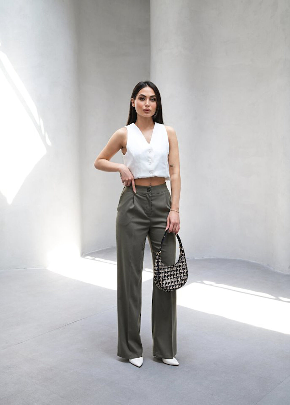 Yonca Moda Evi Arkasi Lasti̇kli̇ Pi̇leli̇ Dökümlü Wide Leg Pantolon