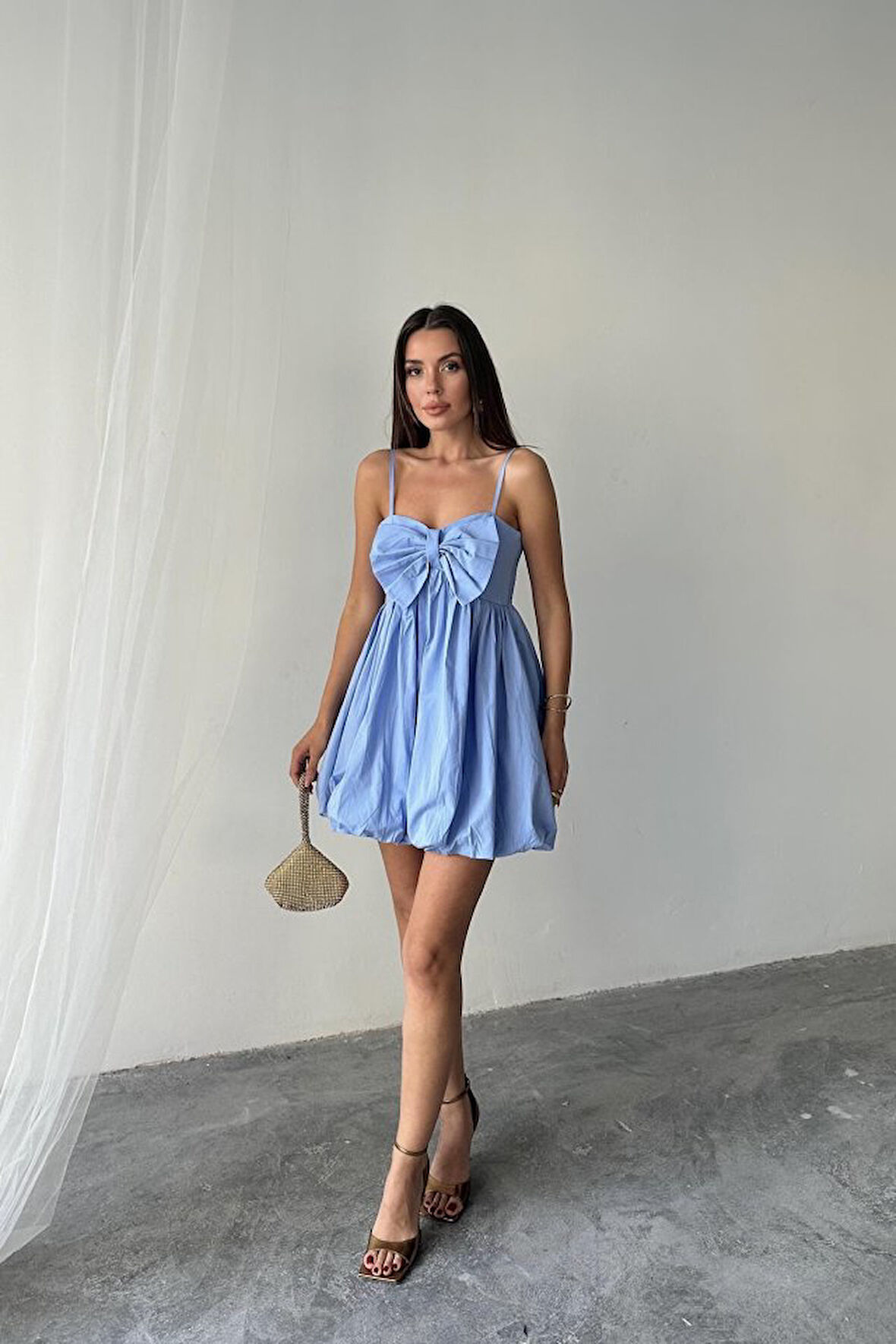 Yonca Moda Evi Mavi Önü Fiyonklu Askılı Elbise