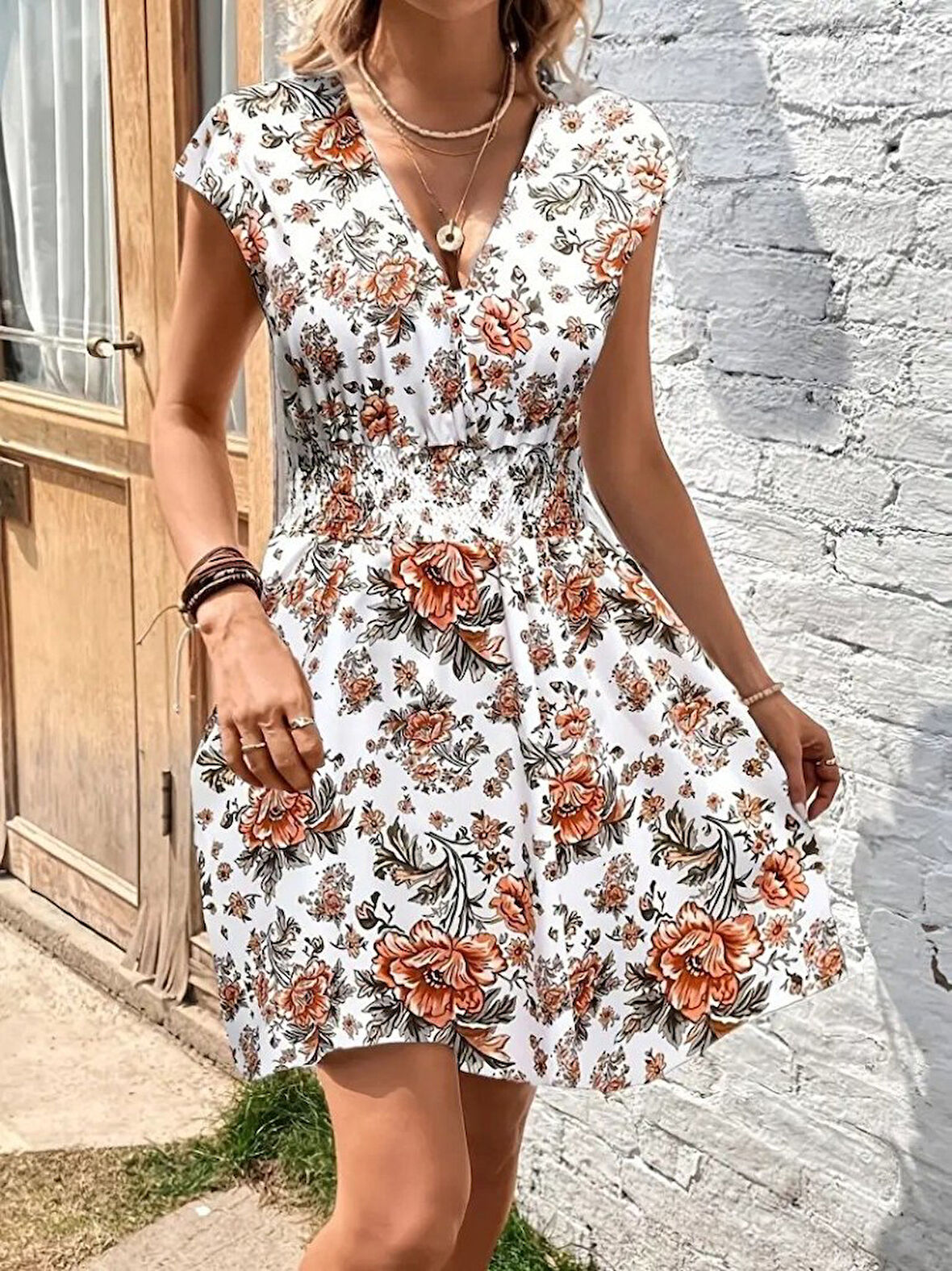 Yonca Moda Evi Kadın Kısa Kollu Kruvaze Yakalı çiçekli Desenli Süprem Elbise
