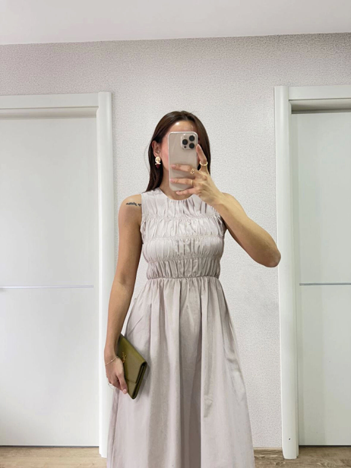 Yonca Moda Evi Kolsuz Göğüs Lastıklı Uzun Elbise - Gri
