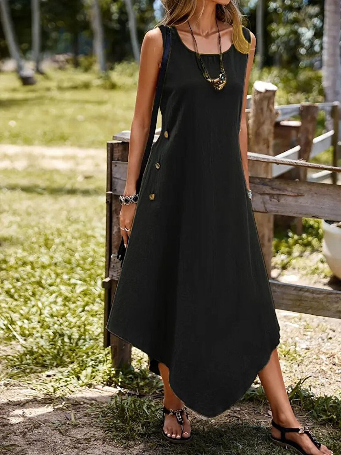 Yonca Moda Evi Kadın Askılı Yuvarlak Yaka Düğmeli Asimetrik Kesim Detaylı Ithal Keten Elbise