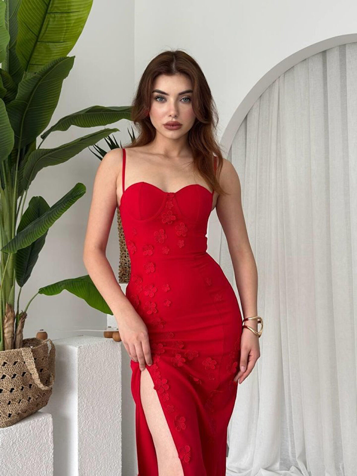 Yonca Moda Evi Stor Gül Detaylı Elbise