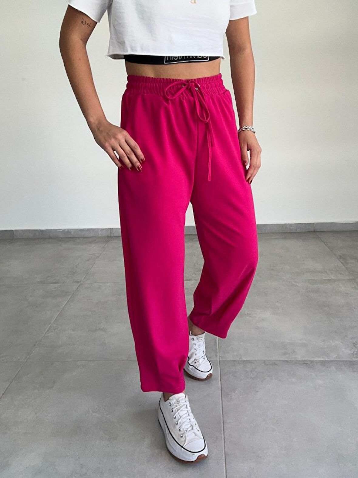 Yonca Moda Evi Kadın Dalgıç Krep Full Likralı Paçası Pens Detay Pantolon