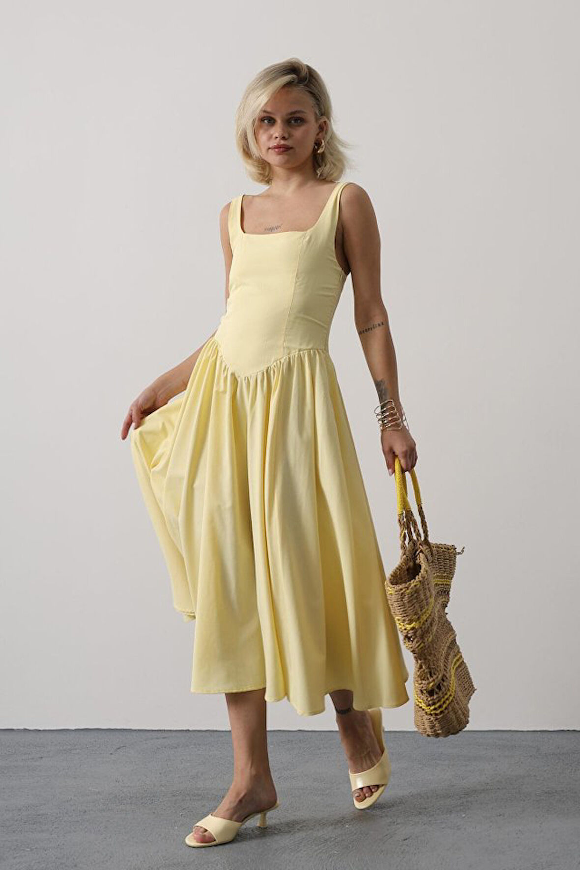 Yonca Moda Evi Askılı Uzun Elbise - Sarı