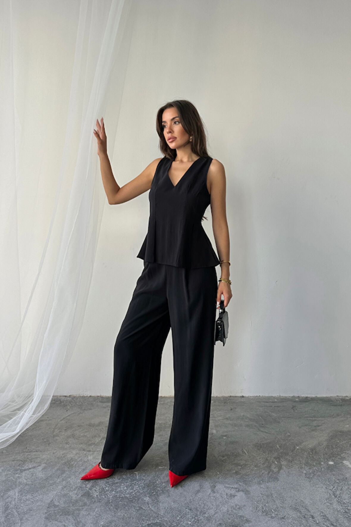 Yonca Moda Evi V YAKA KOLSUZ BLUZ - PANTOLON TAKIM MODAL KUMAŞ - Siyah