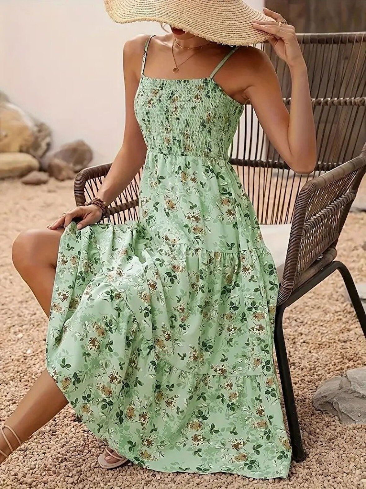 Yonca Moda Evi Kadın Ip Askılı Geniş V Yakalı Desenli Uzun Süprem Elbise