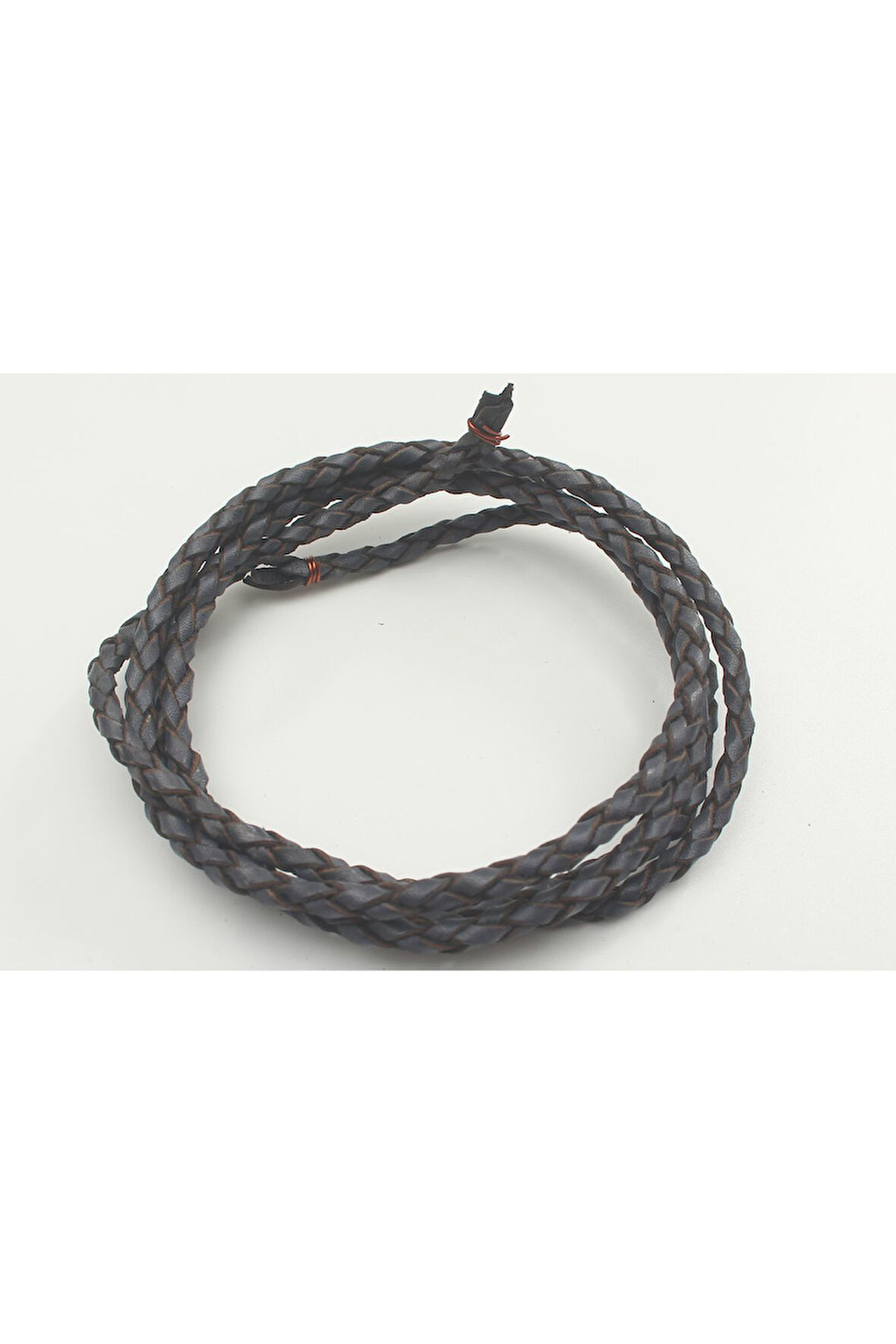 4-6 MM YUVARLAK ÖRGÜLÜ NATUREL (DOĞAL) DERİ KORDON (1 METRE)