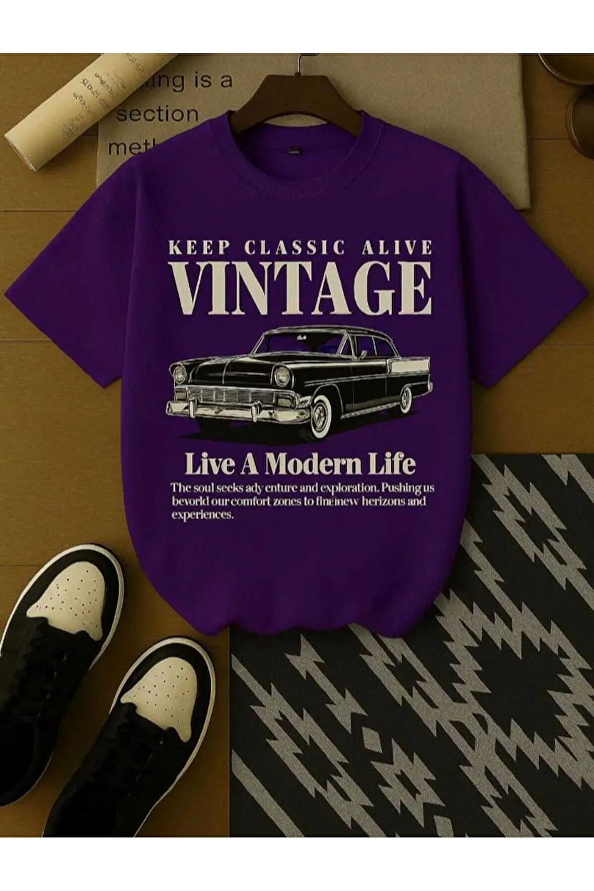 MALKOCBEY VİNTAGE ARABA BASKILI OVERSİZE BASİC O YAKA T-ŞHİRT