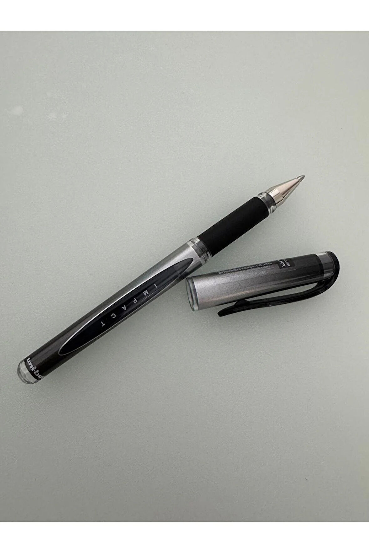 Uni-Ball Roller Kalem Gel Impact 1.0 İmza Kalemi SİYAH (1 ADET)
