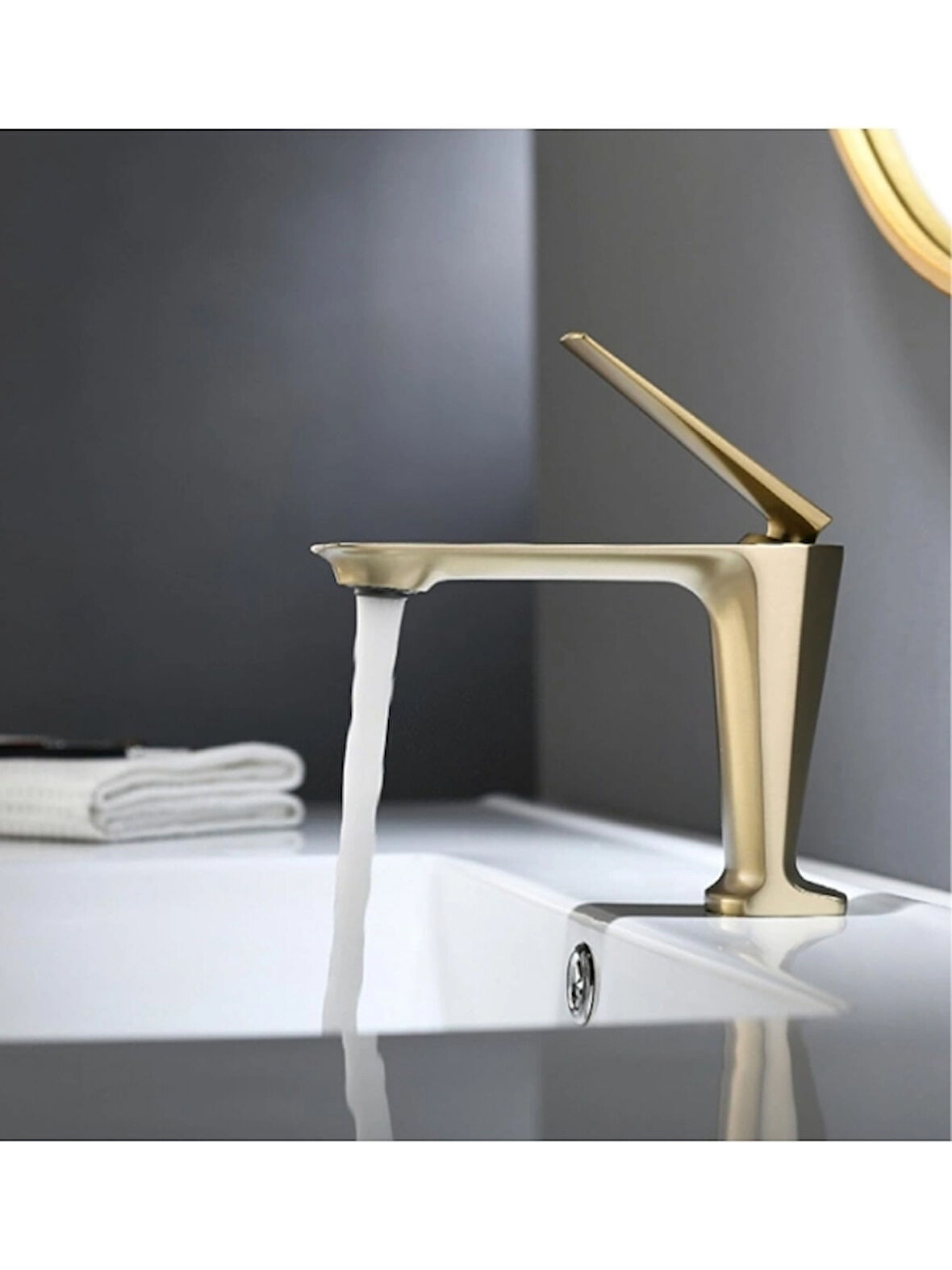 Lüks Tasarım Lavabo Bataryası Mat Gold