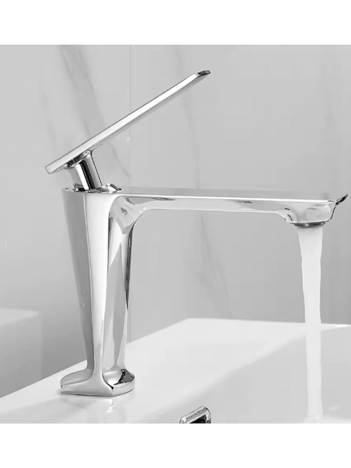 Lüks Tasarım Lavabo Bataryası Gümüş